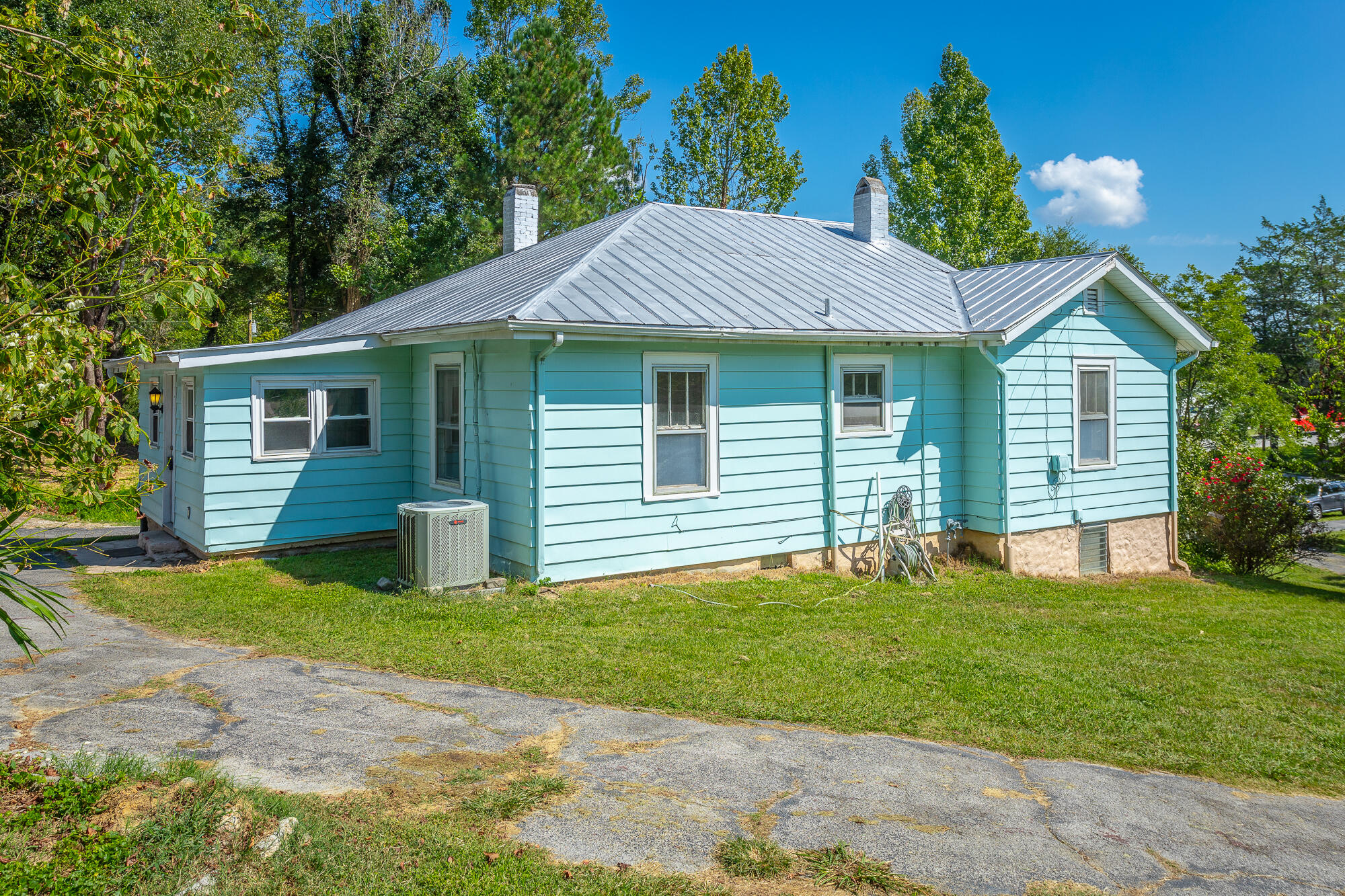 218 Post Oak Road