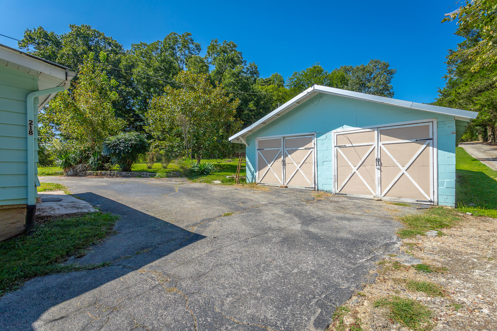 218 Post Oak Road