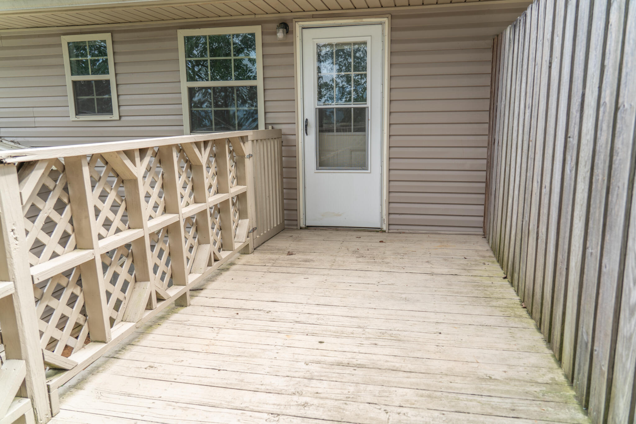 405 Missionary Avenue, A & B