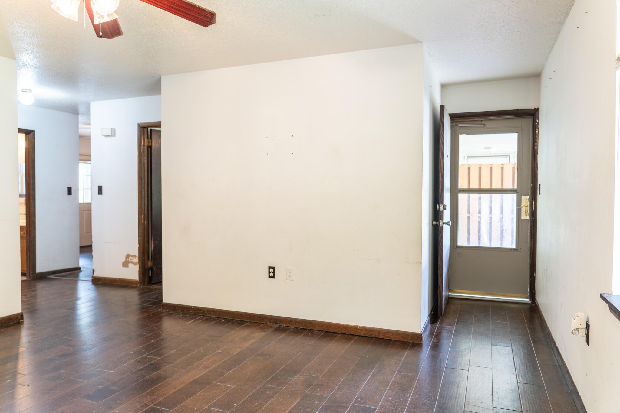 405 Missionary Avenue, A & B