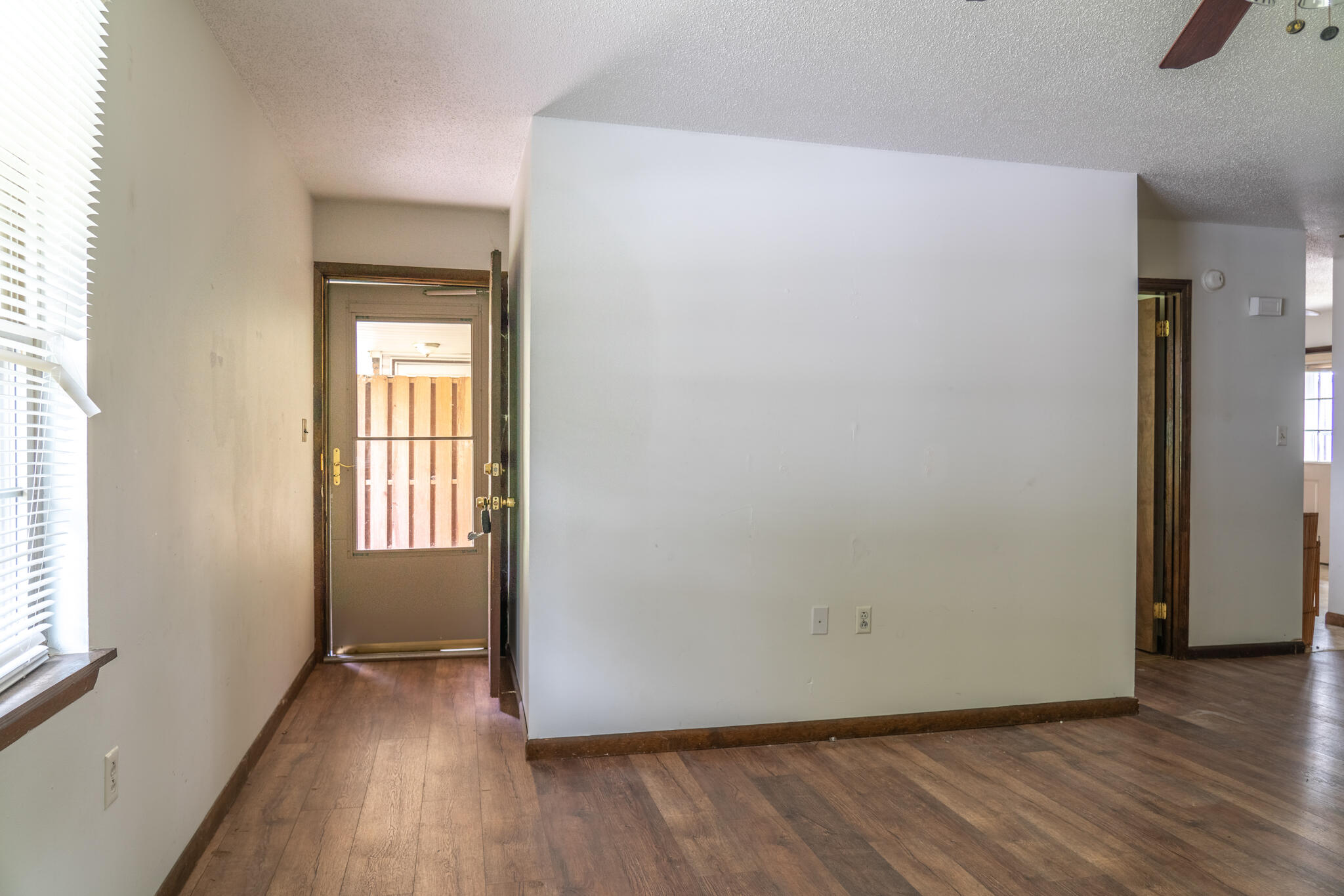 405 Missionary Avenue, A & B