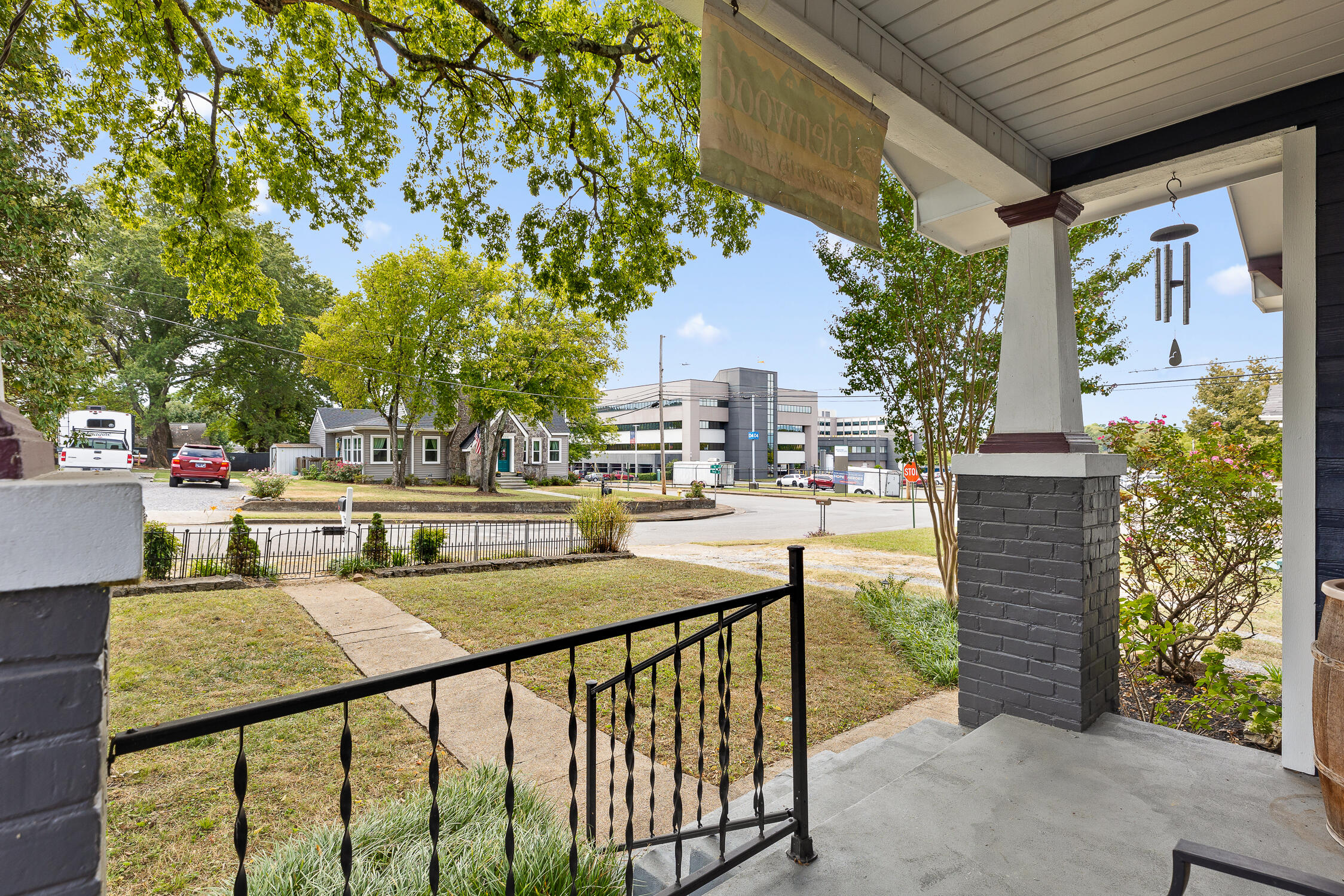 2403 Ivy Street