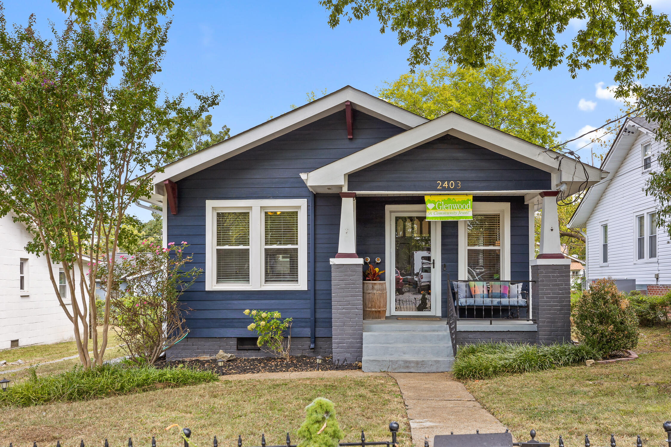 2403 Ivy Street