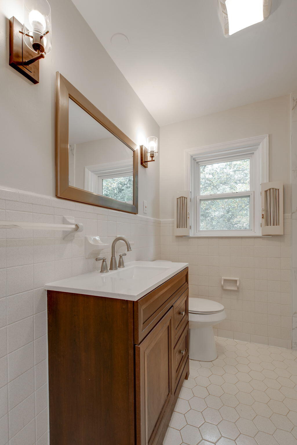 3801 Laird Lane
