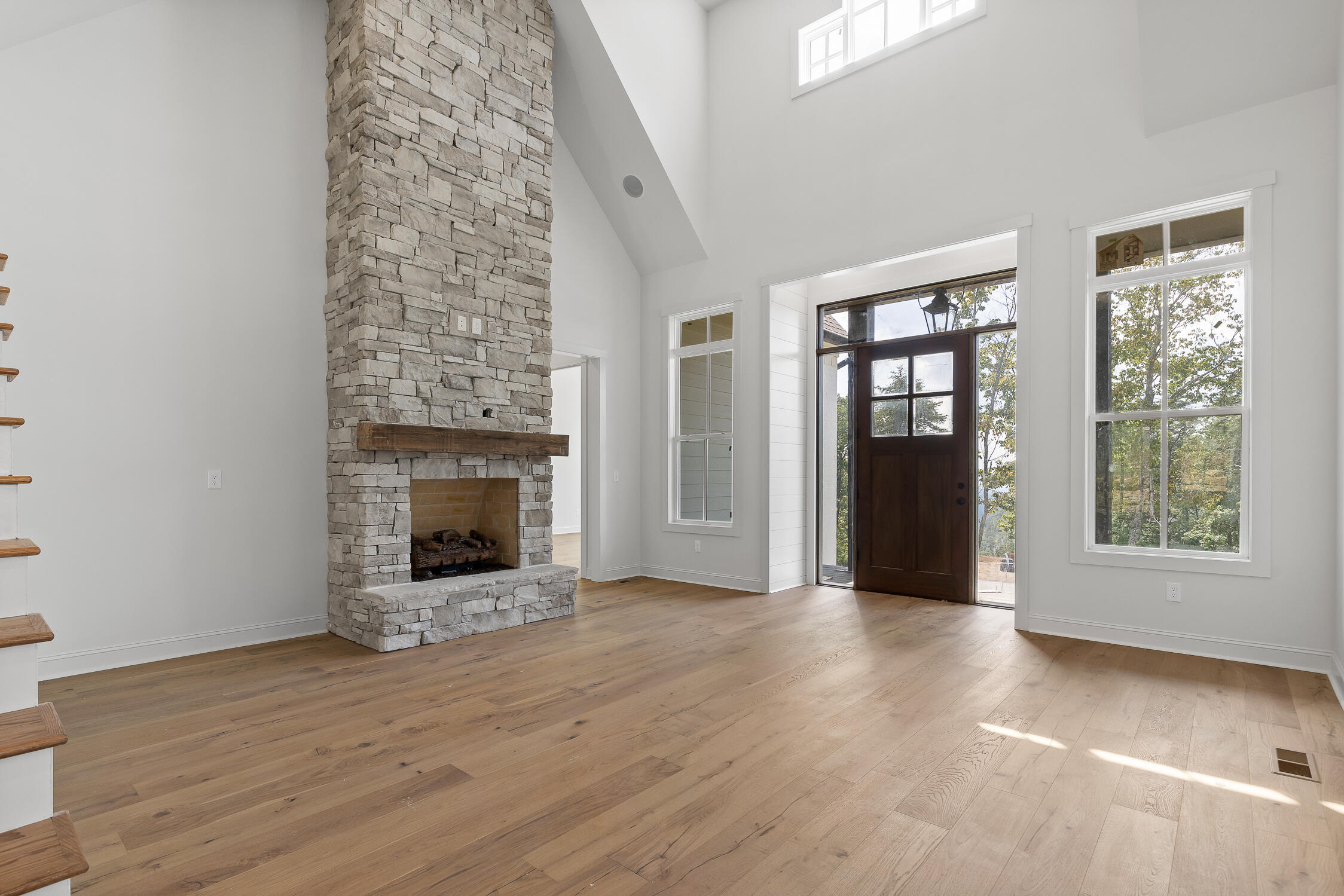8121 Mountain Laurel Tr, 60