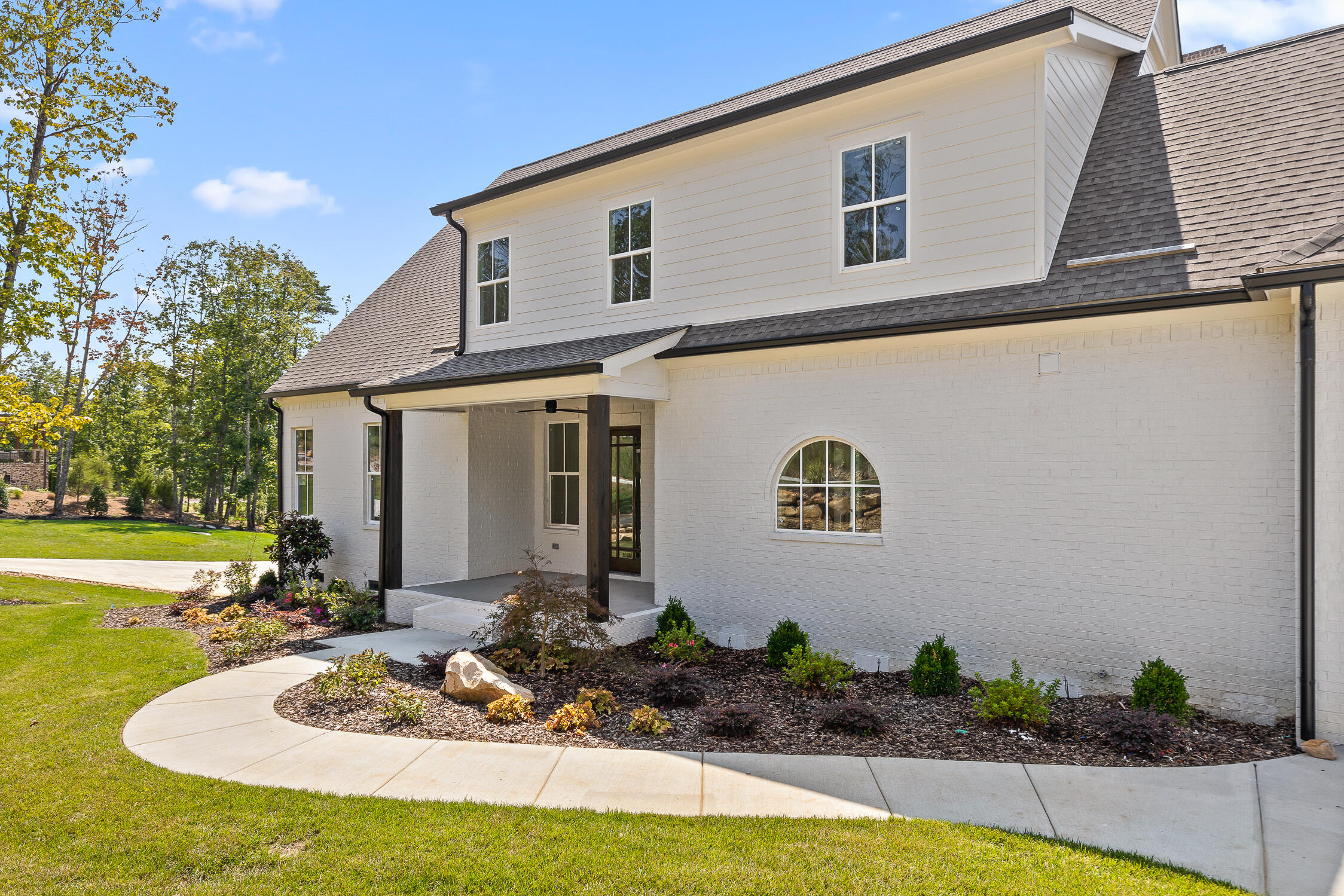 8121 Mountain Laurel Tr, 60