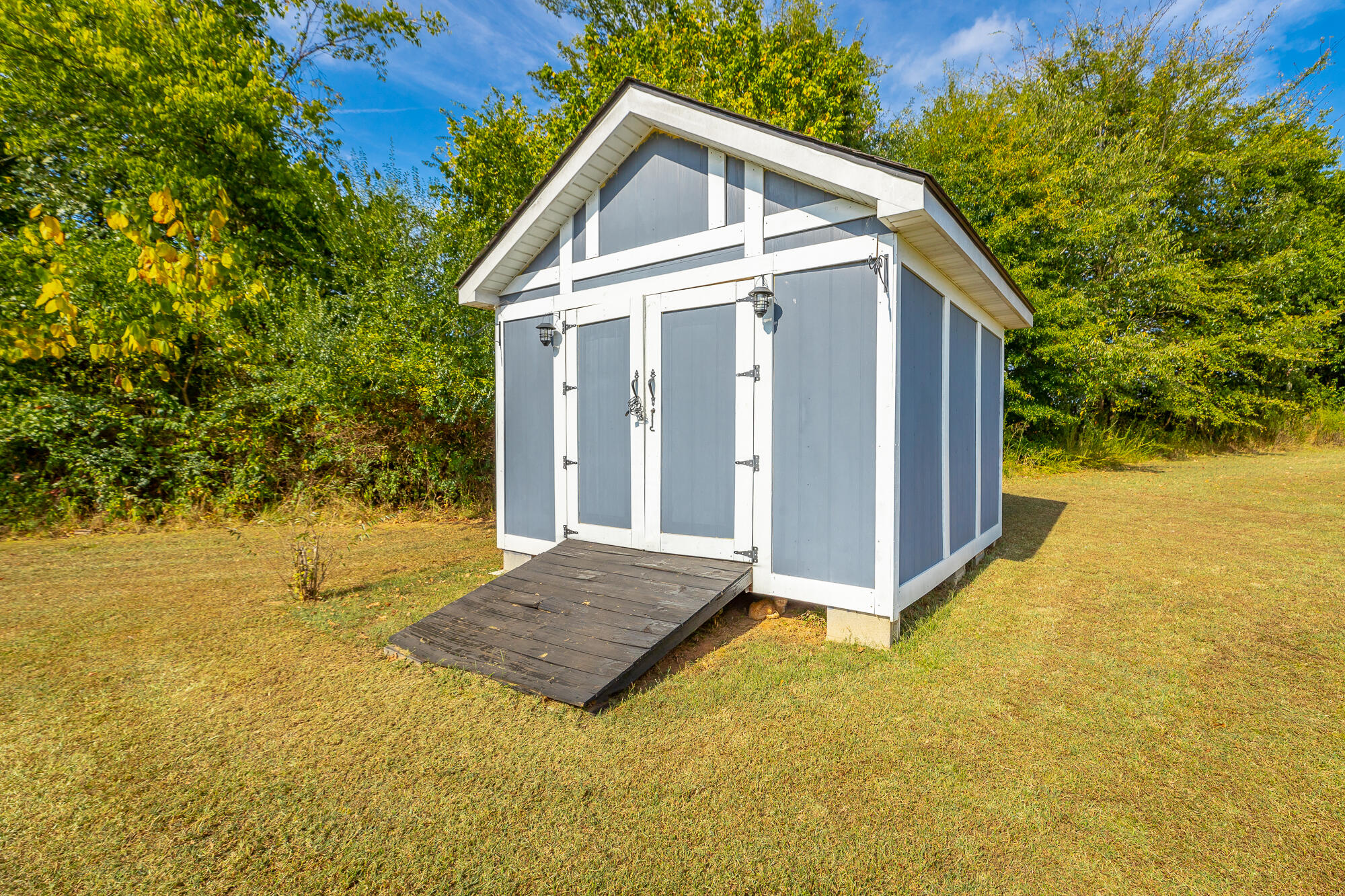 190 Farm View Circle