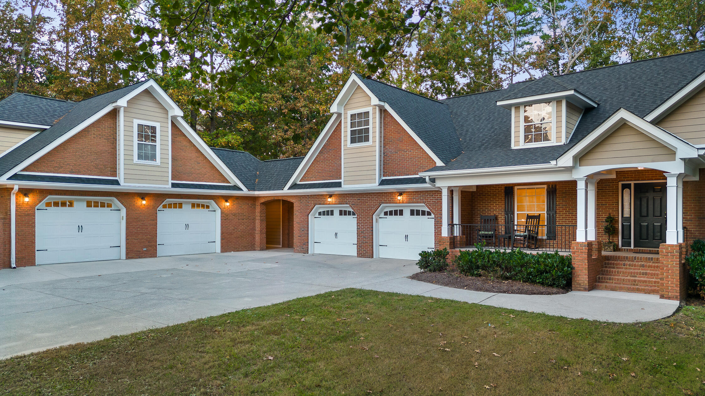 88 Herron Lane