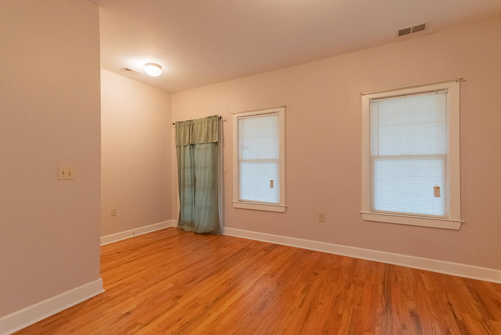 1008 W 37th Street