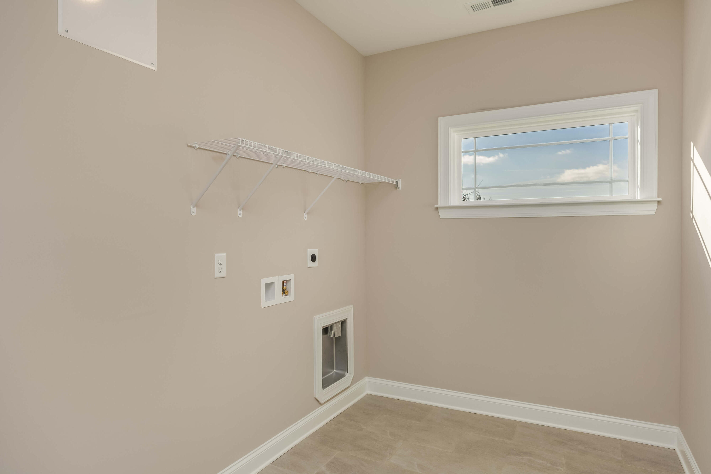 2596 Firefly Field Rd, 48
