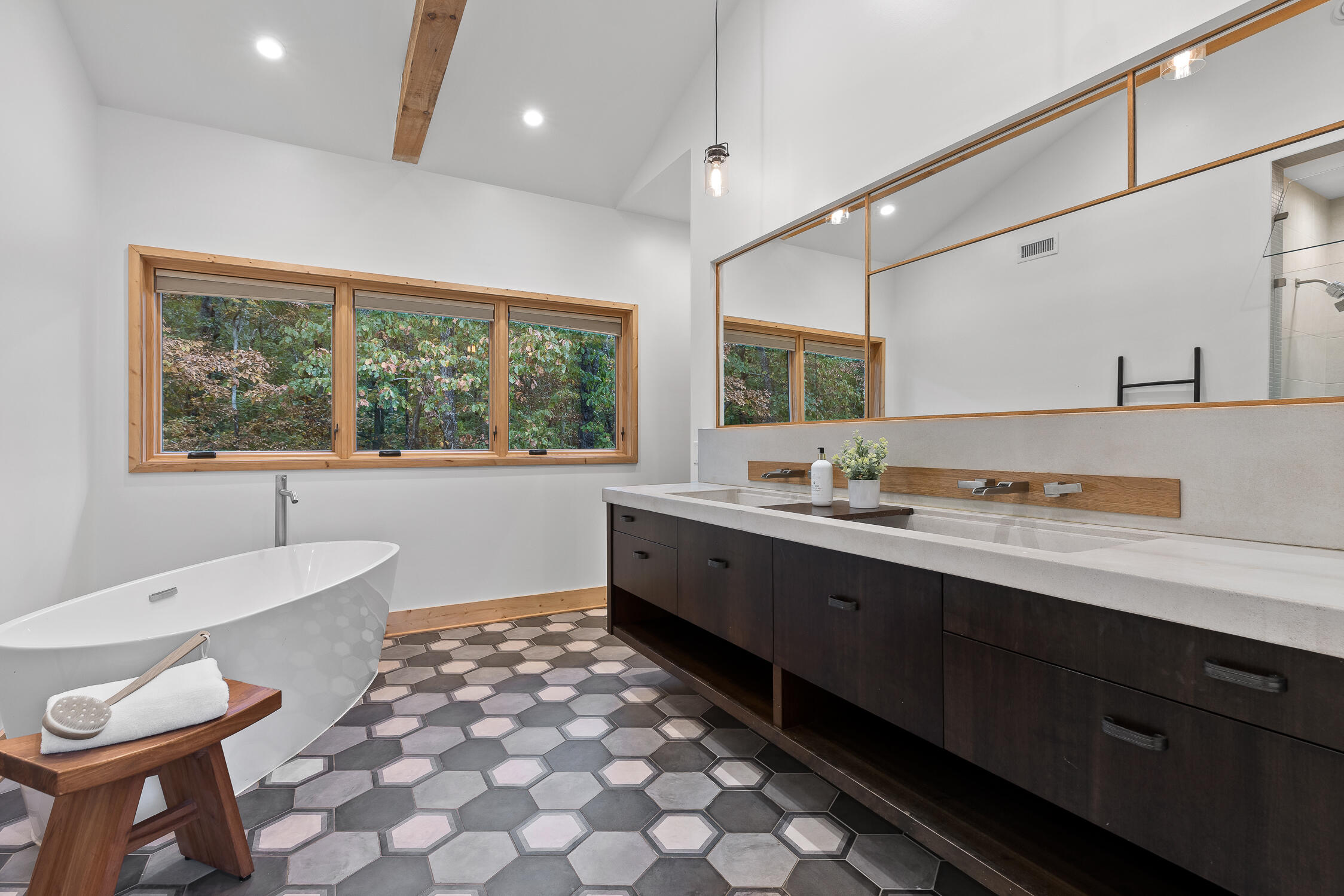 1013 Cumberland Road
