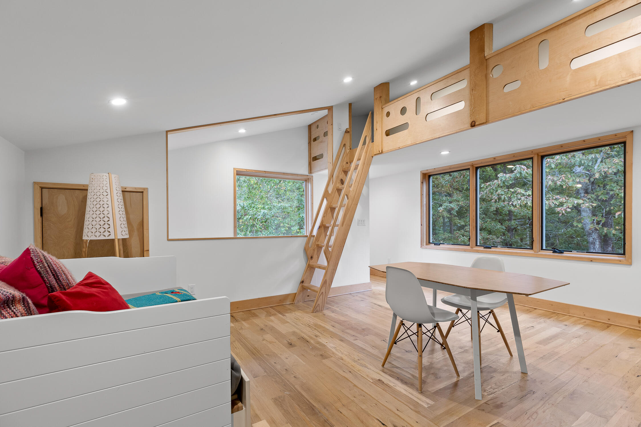 1013 Cumberland Road