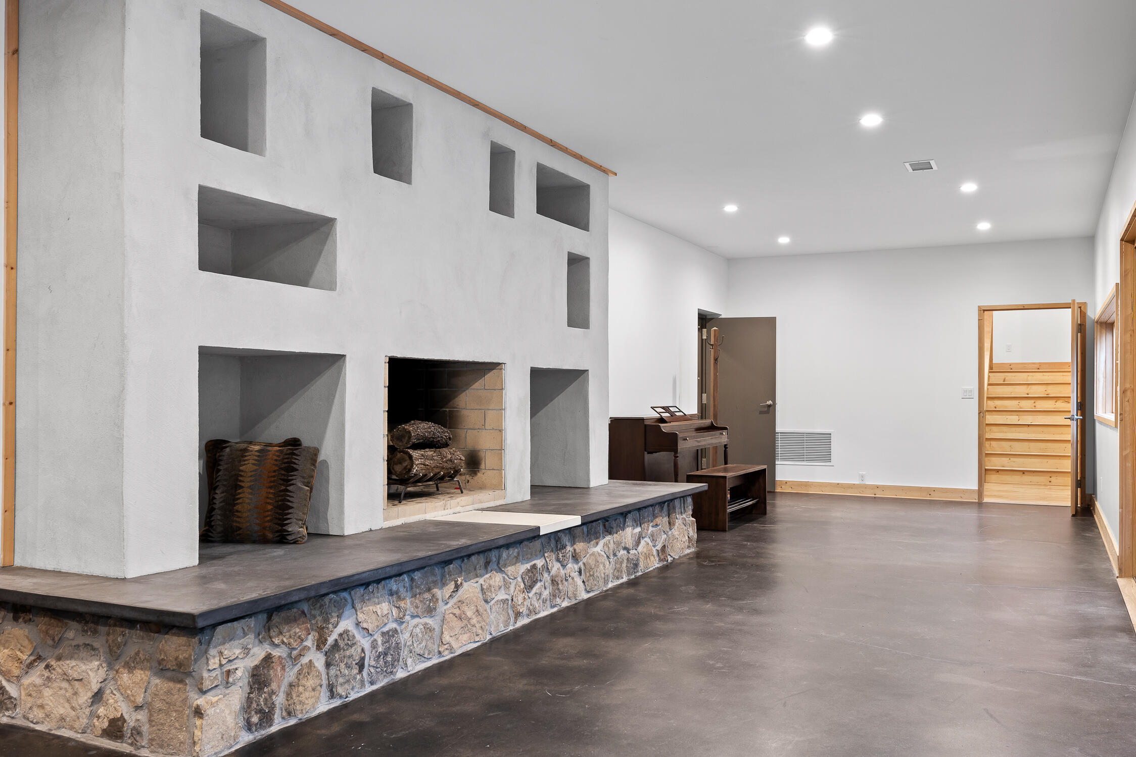 1013 Cumberland Road
