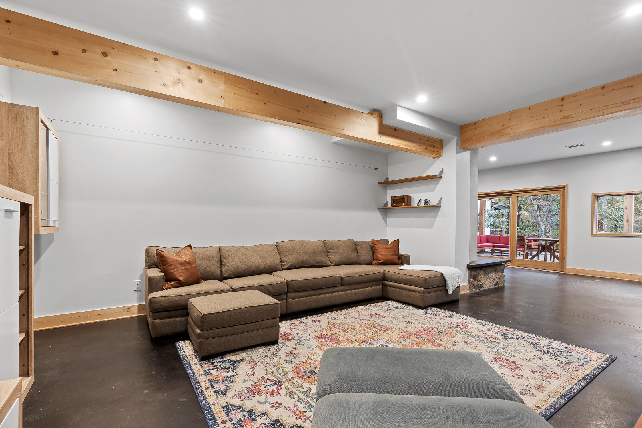 1013 Cumberland Road