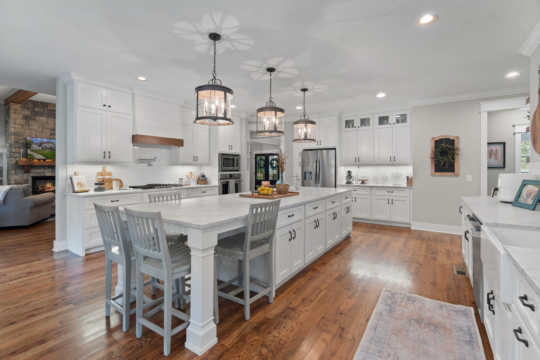 827 Brookhollow Lane