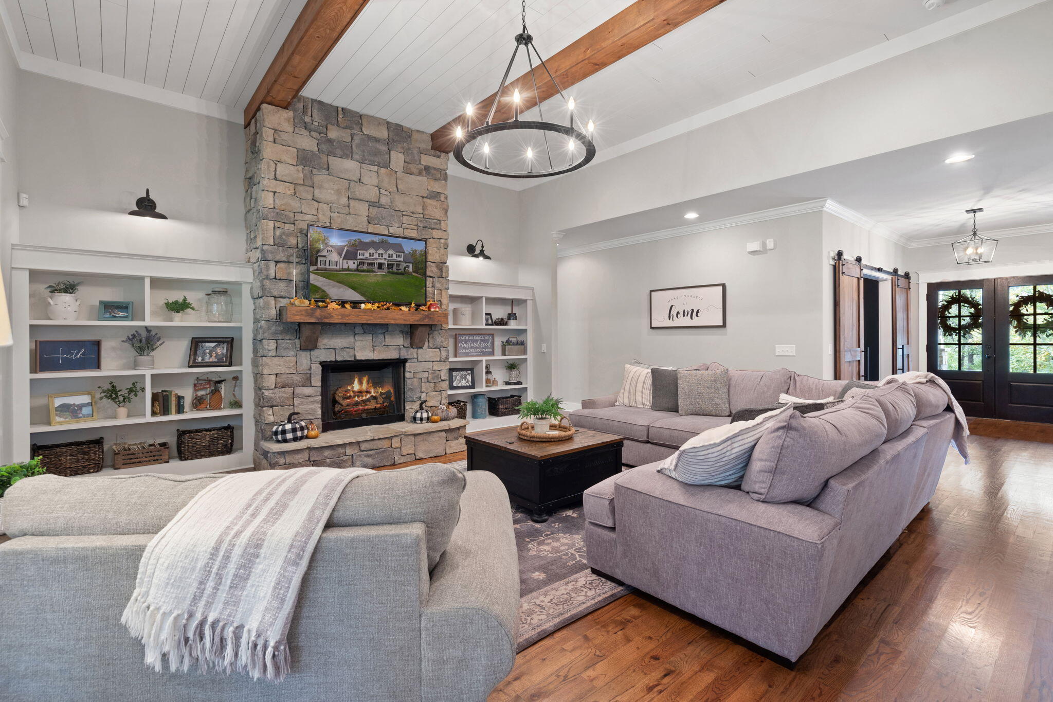 827 Brookhollow Lane