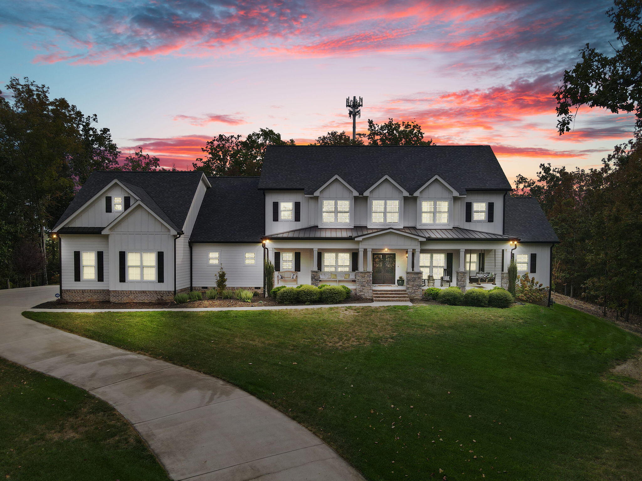 827 Brookhollow Lane
