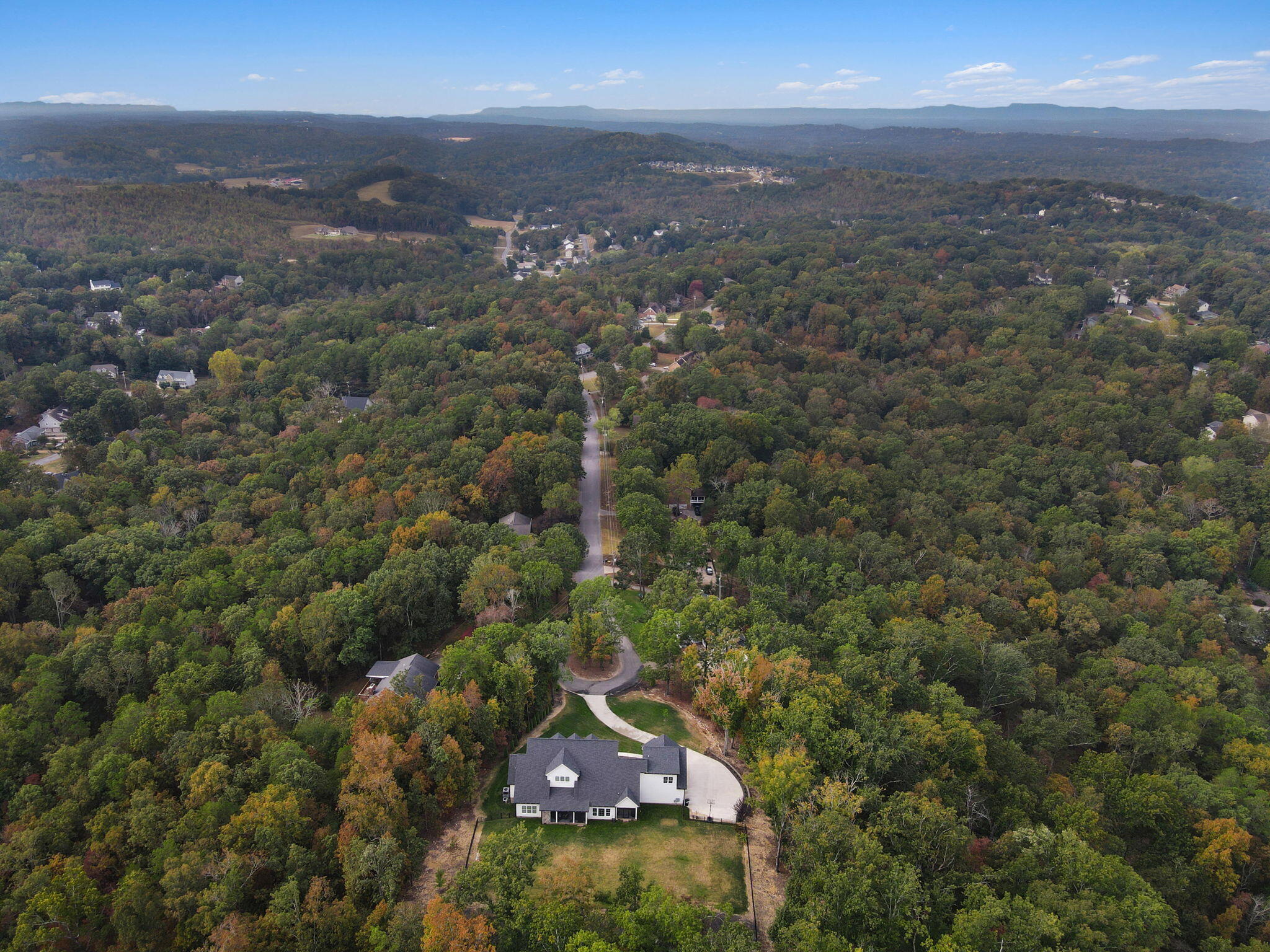827 Brookhollow Lane