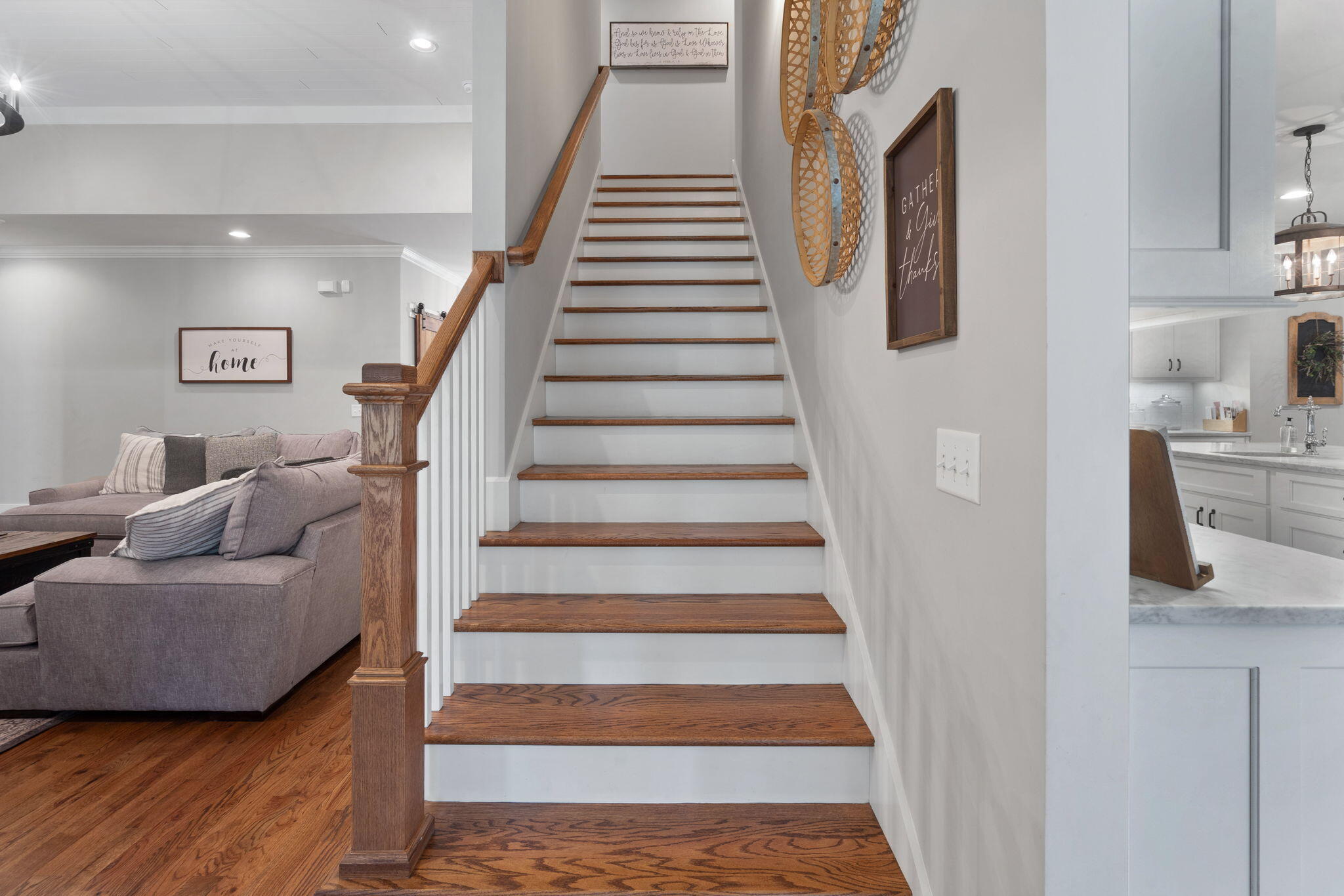 827 Brookhollow Lane