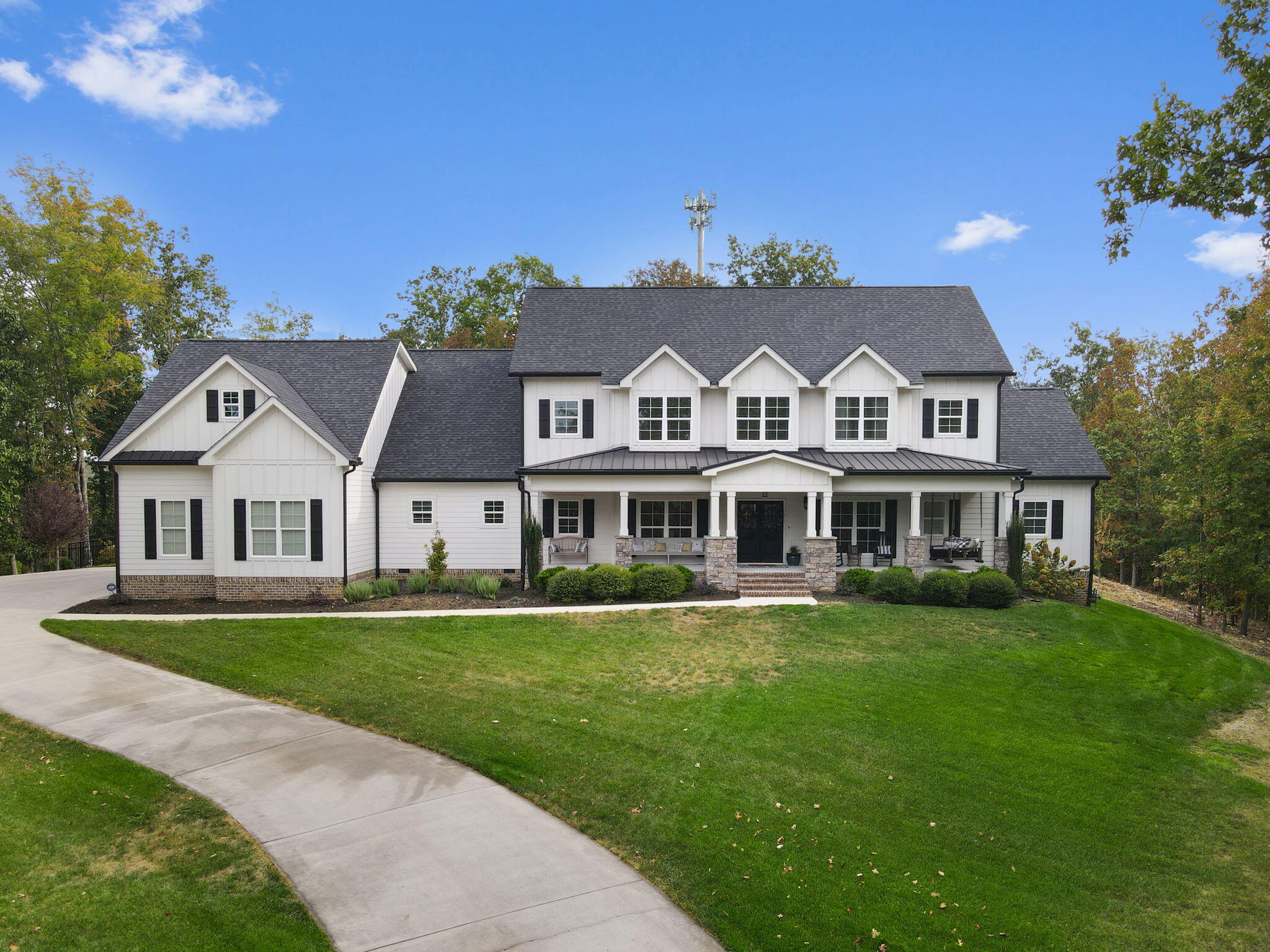 827 Brookhollow Lane