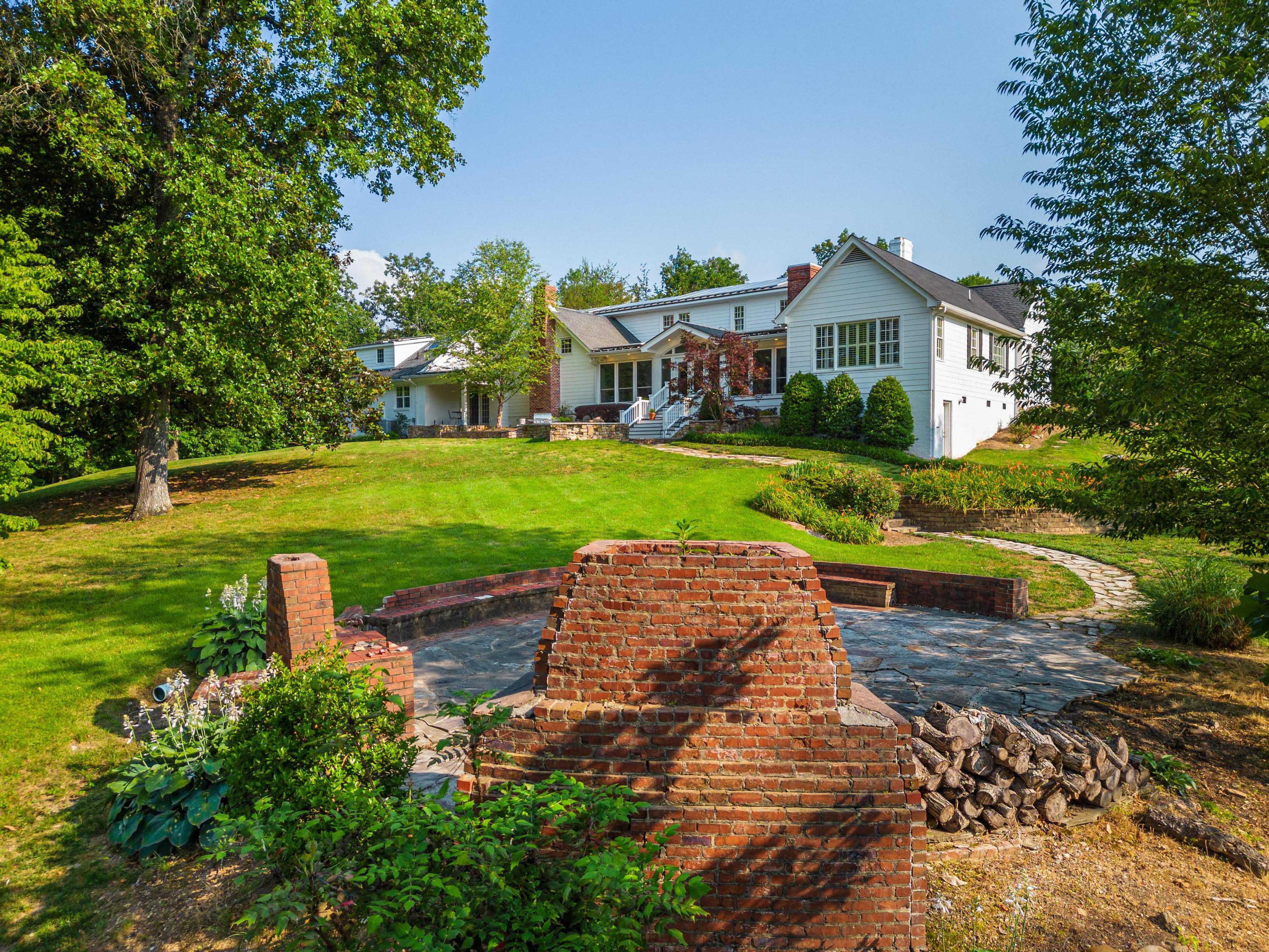 3014 Rivermont Road