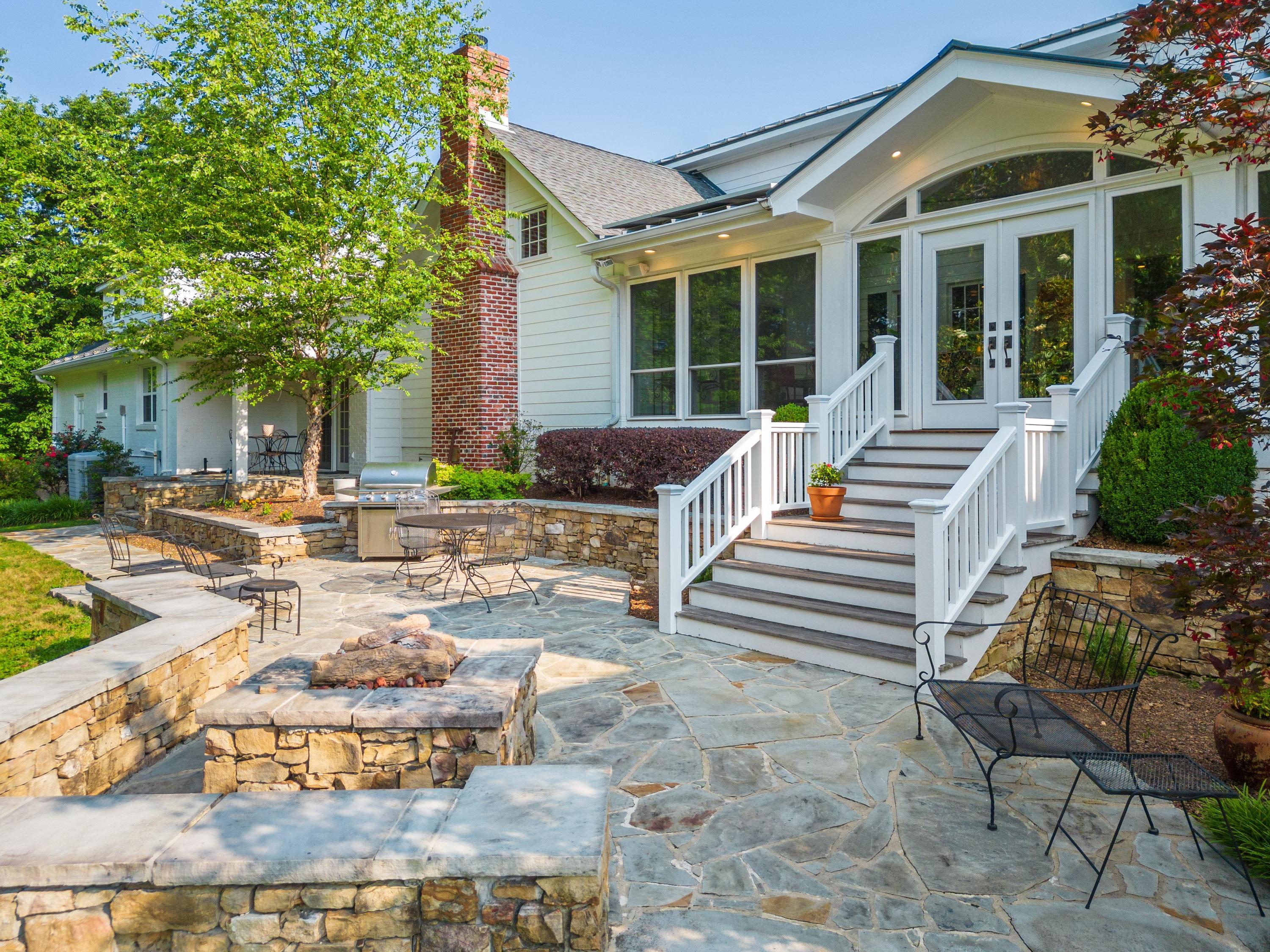 3014 Rivermont Road