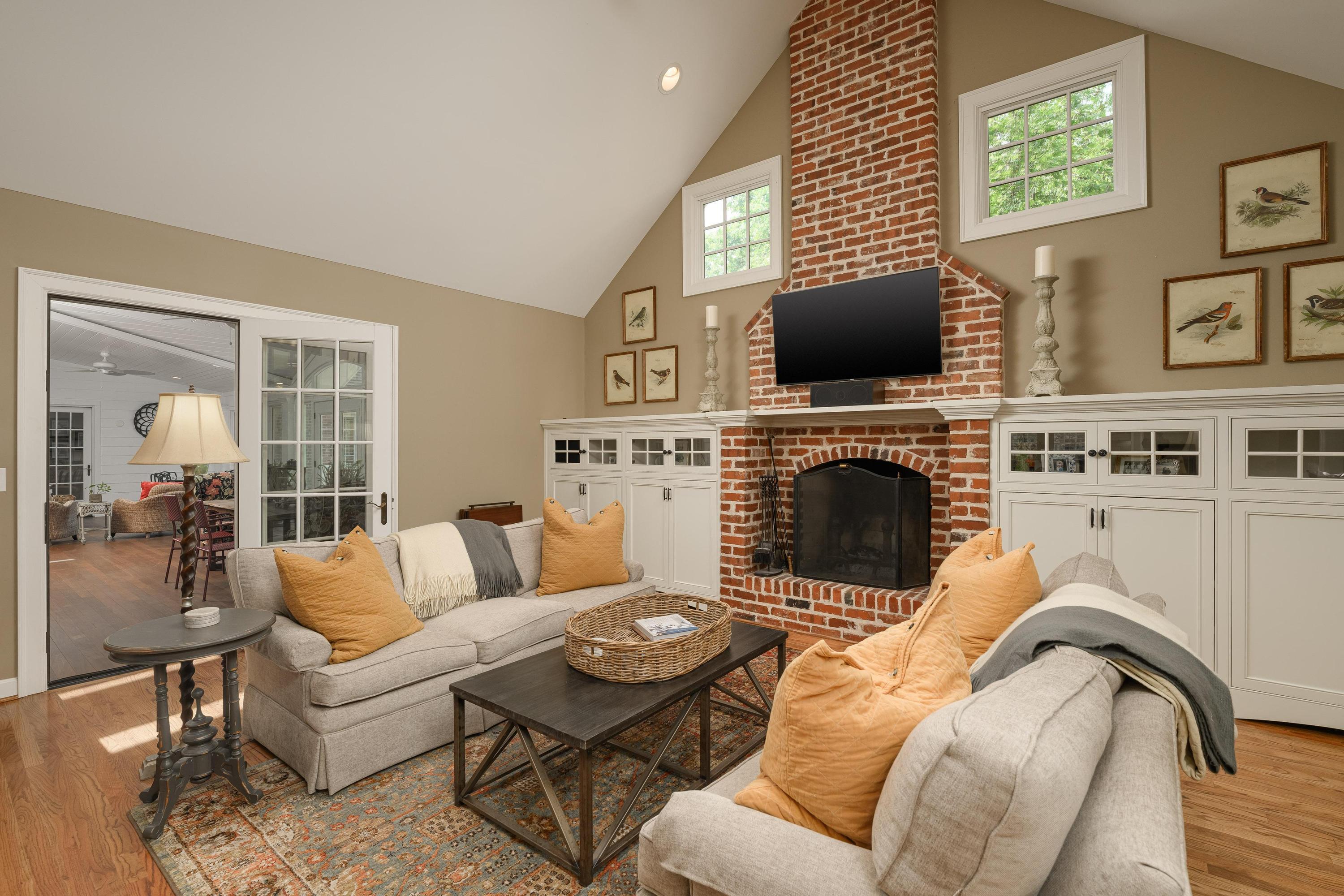 3014 Rivermont Road