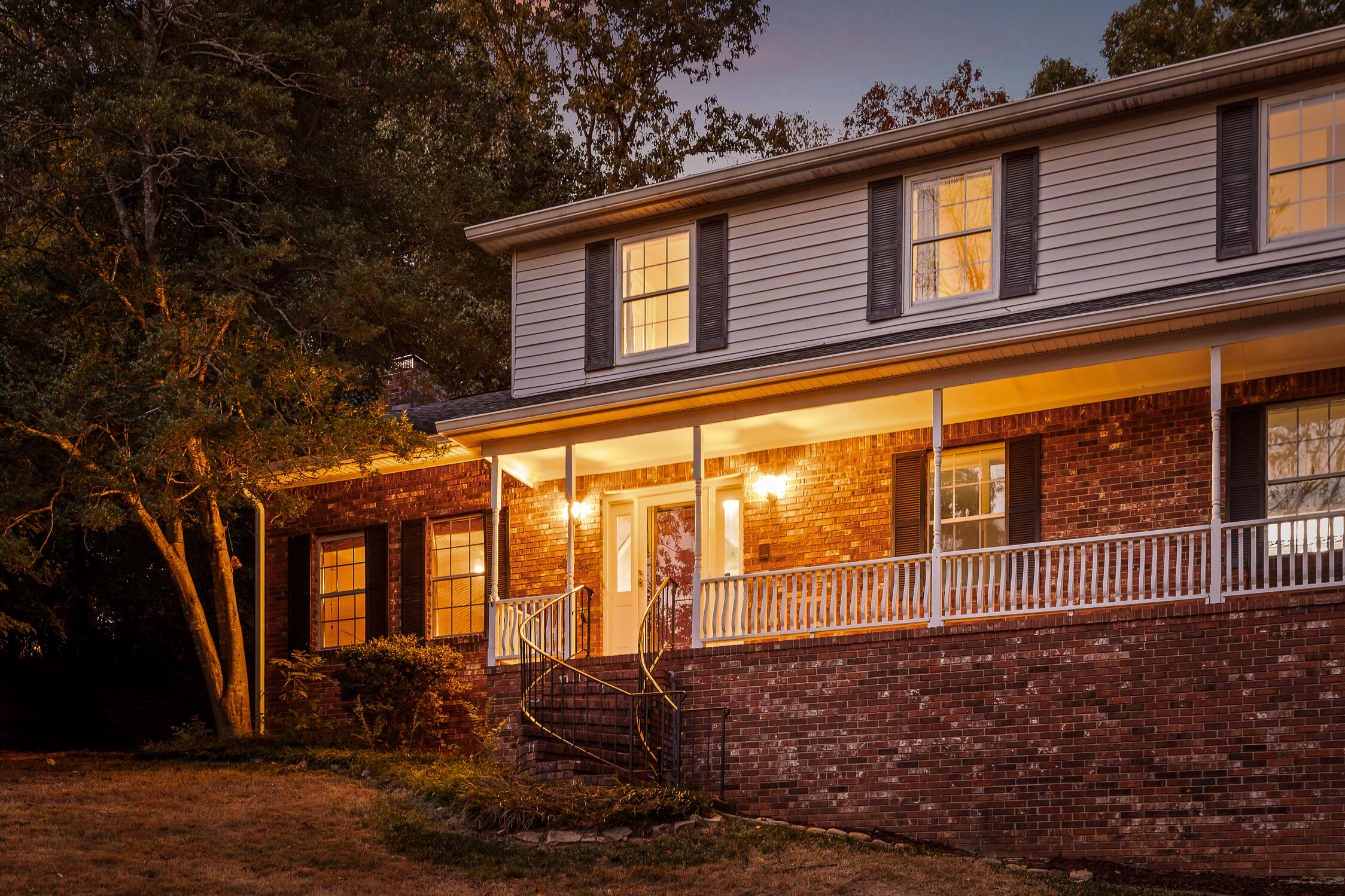 4833 Woodland Circle
