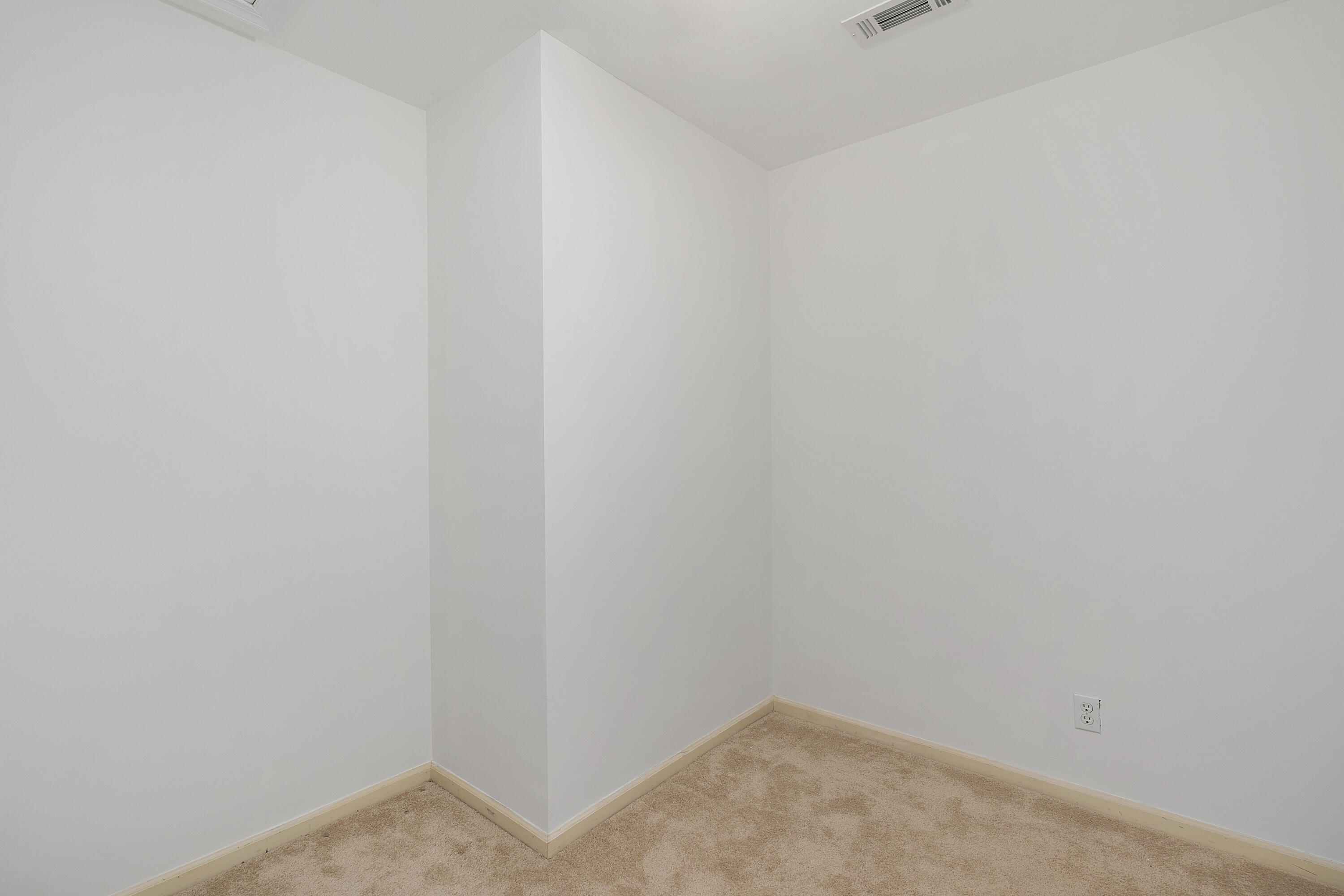 1208 Constitution Dr