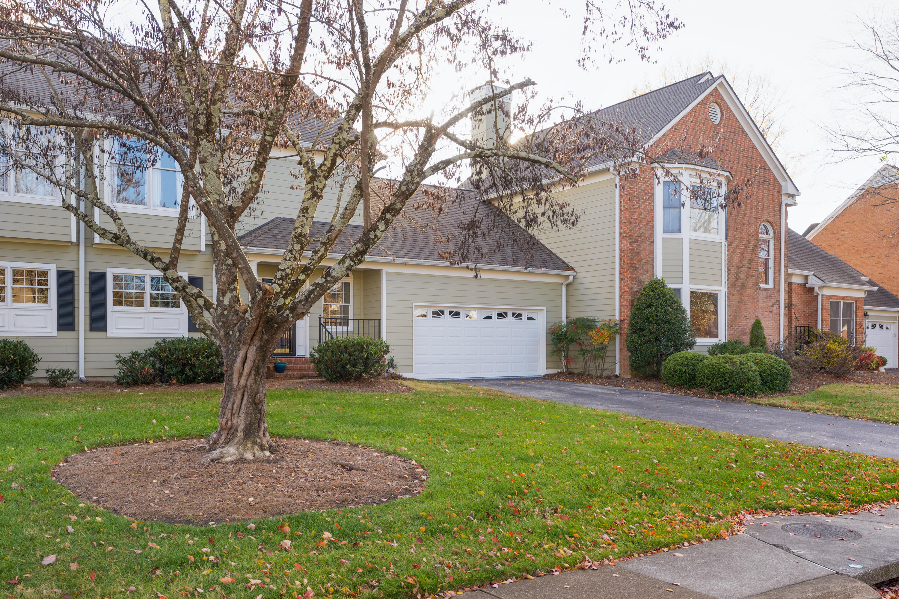 1208 Constitution Dr