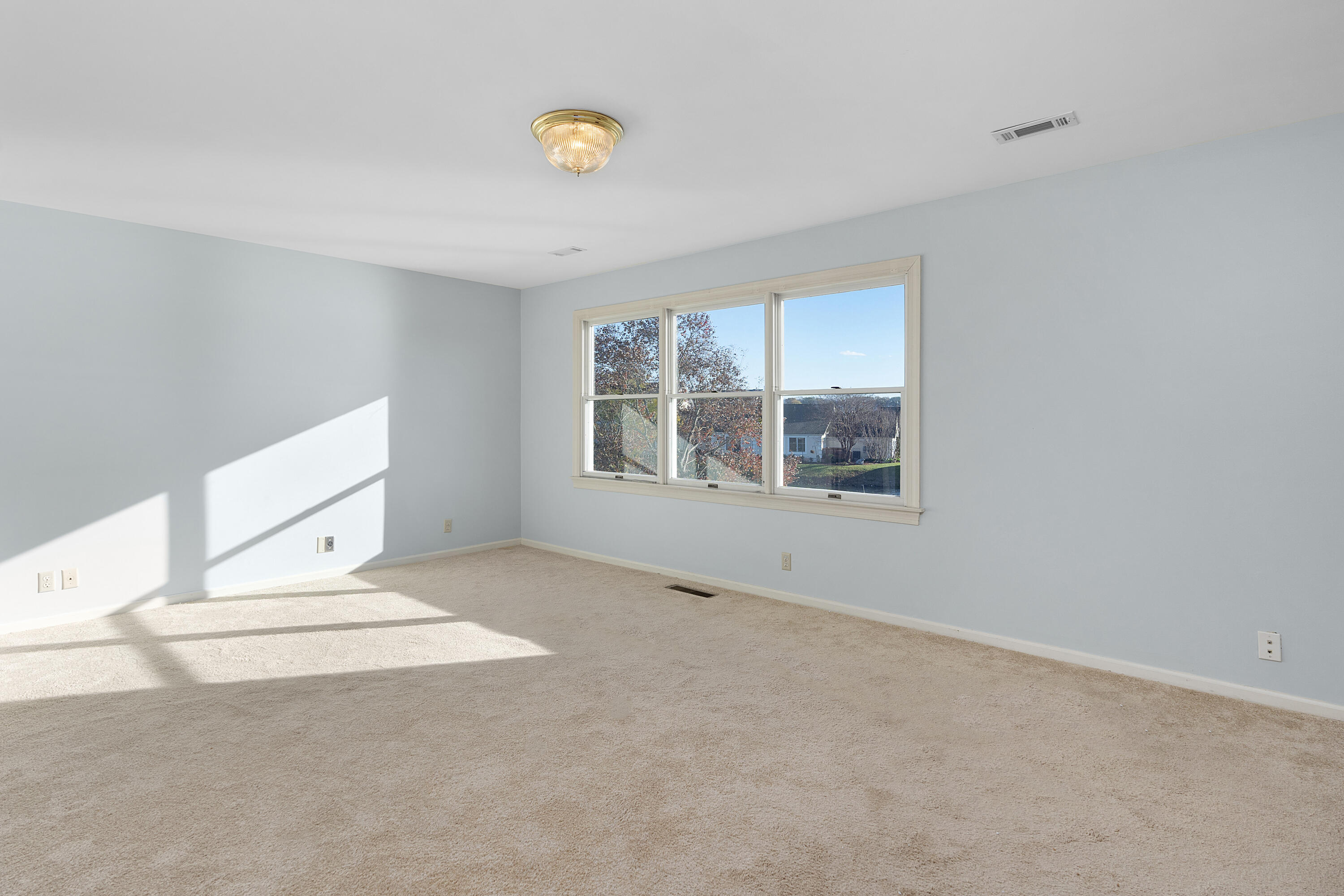 1208 Constitution Dr
