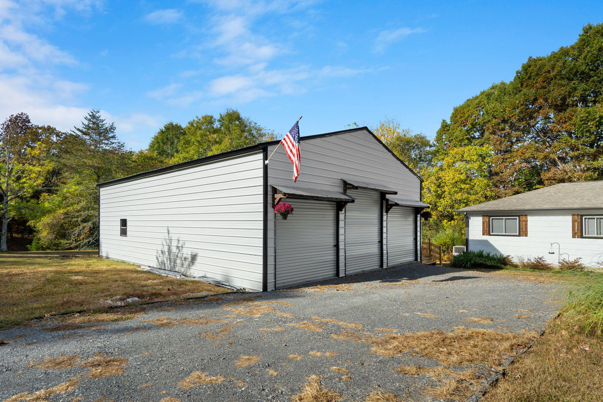 9407 N Hickory Valley Road, 15