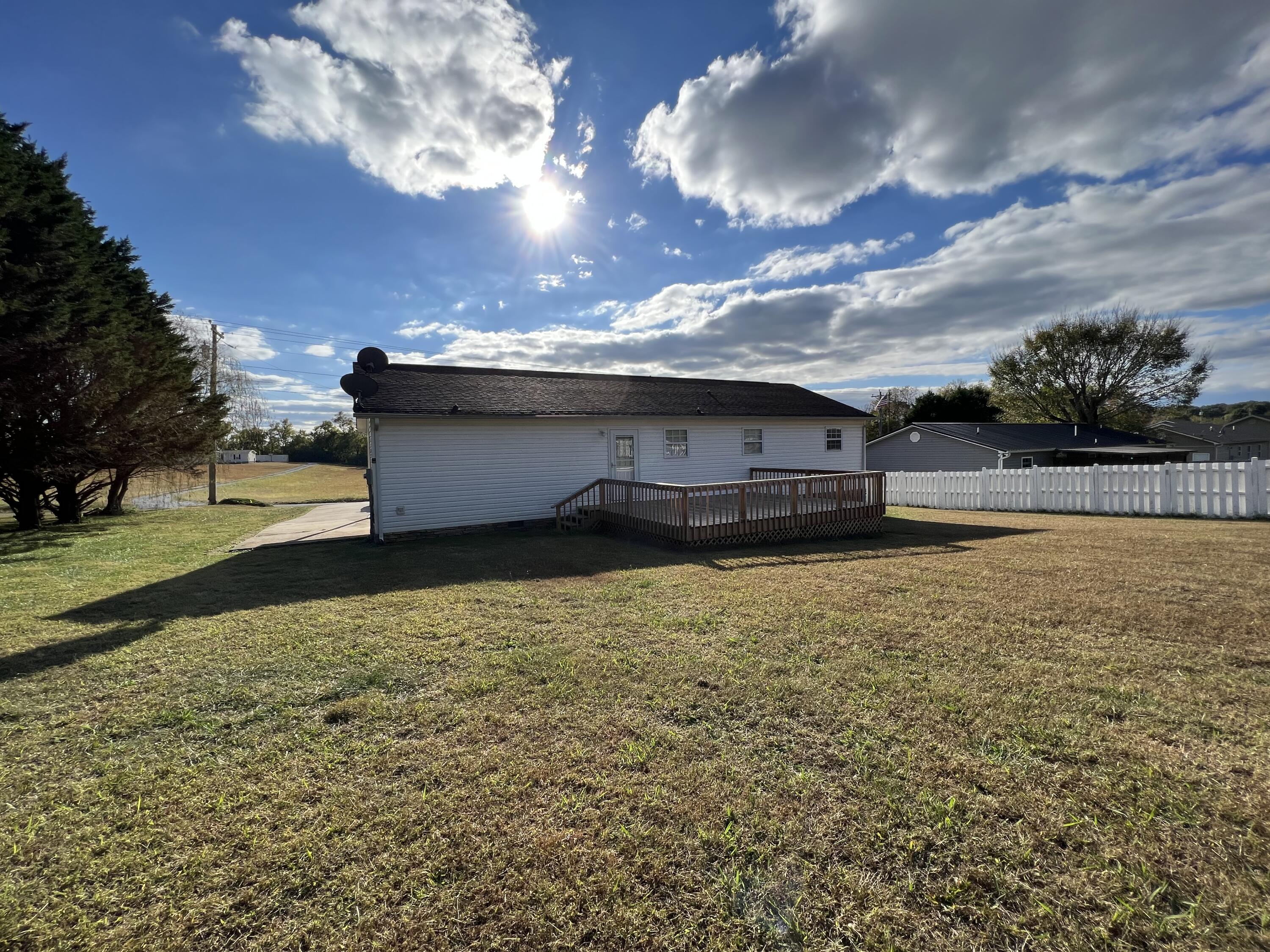 936 Crosby Lane