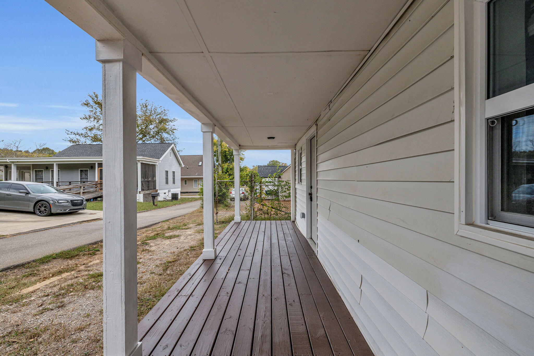 924 W 37th Street