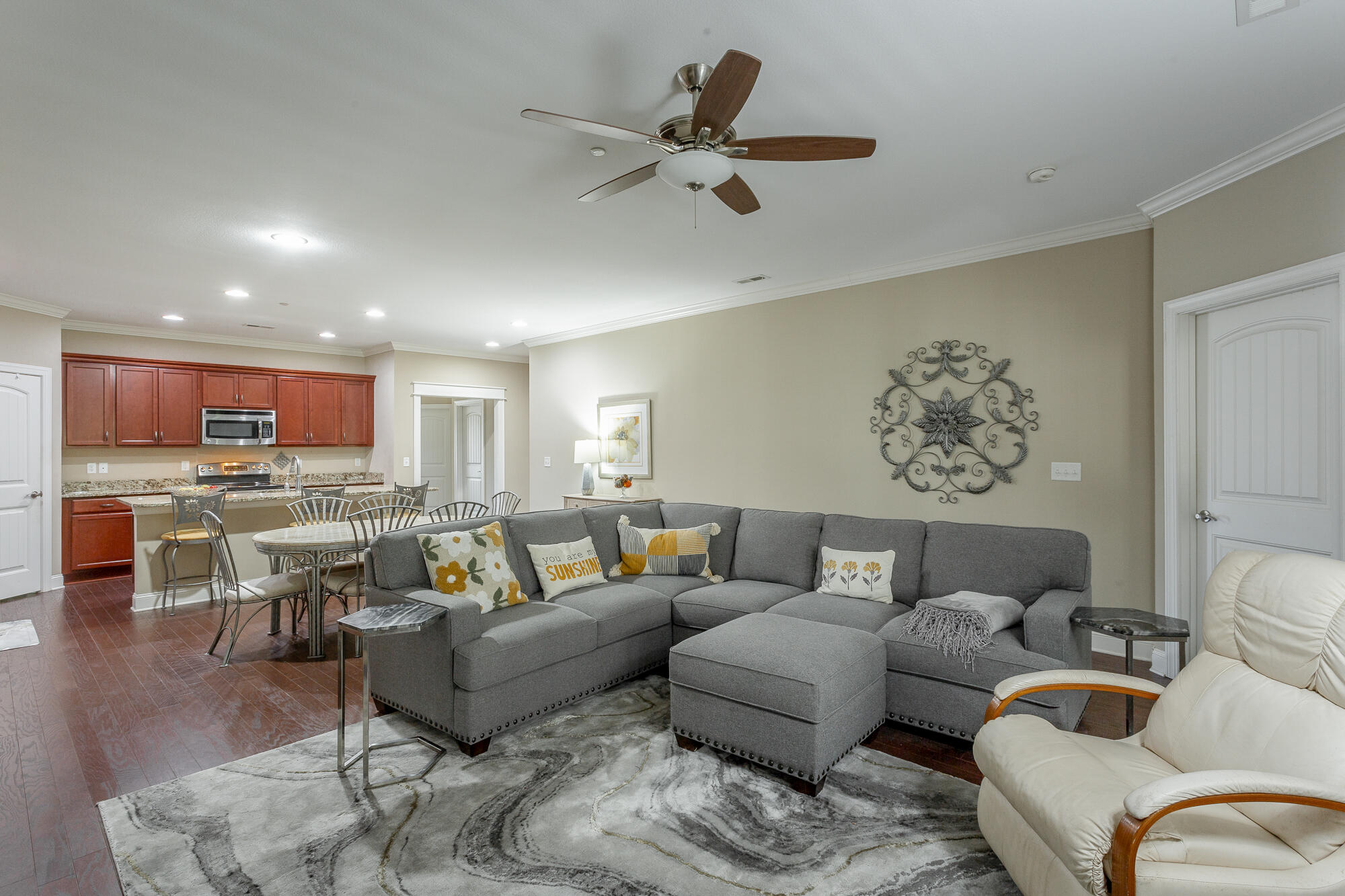 5438 Mandarin Circle
