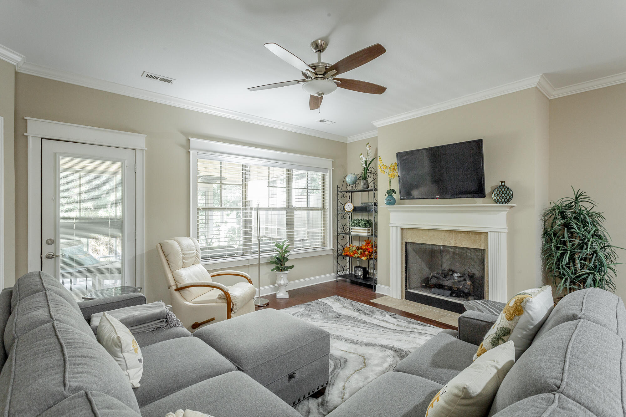 5438 Mandarin Circle