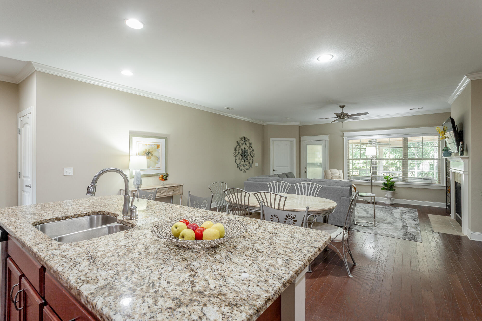 5438 Mandarin Circle