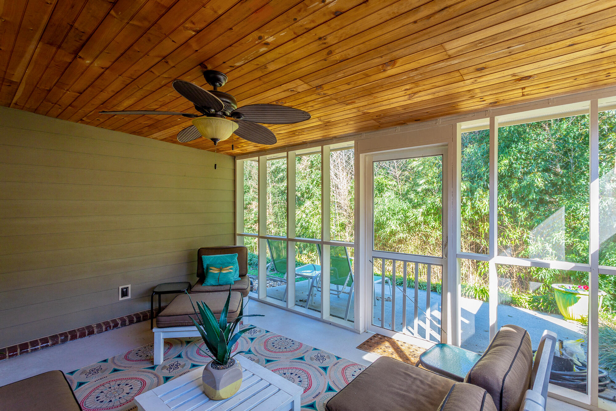 5438 Mandarin Circle