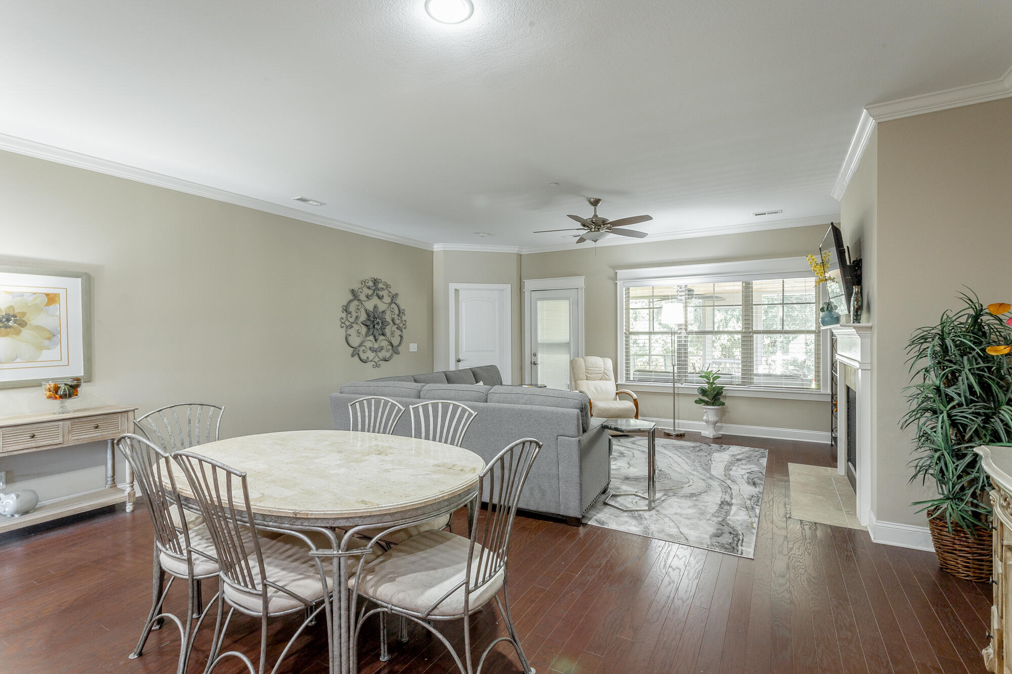5438 Mandarin Circle