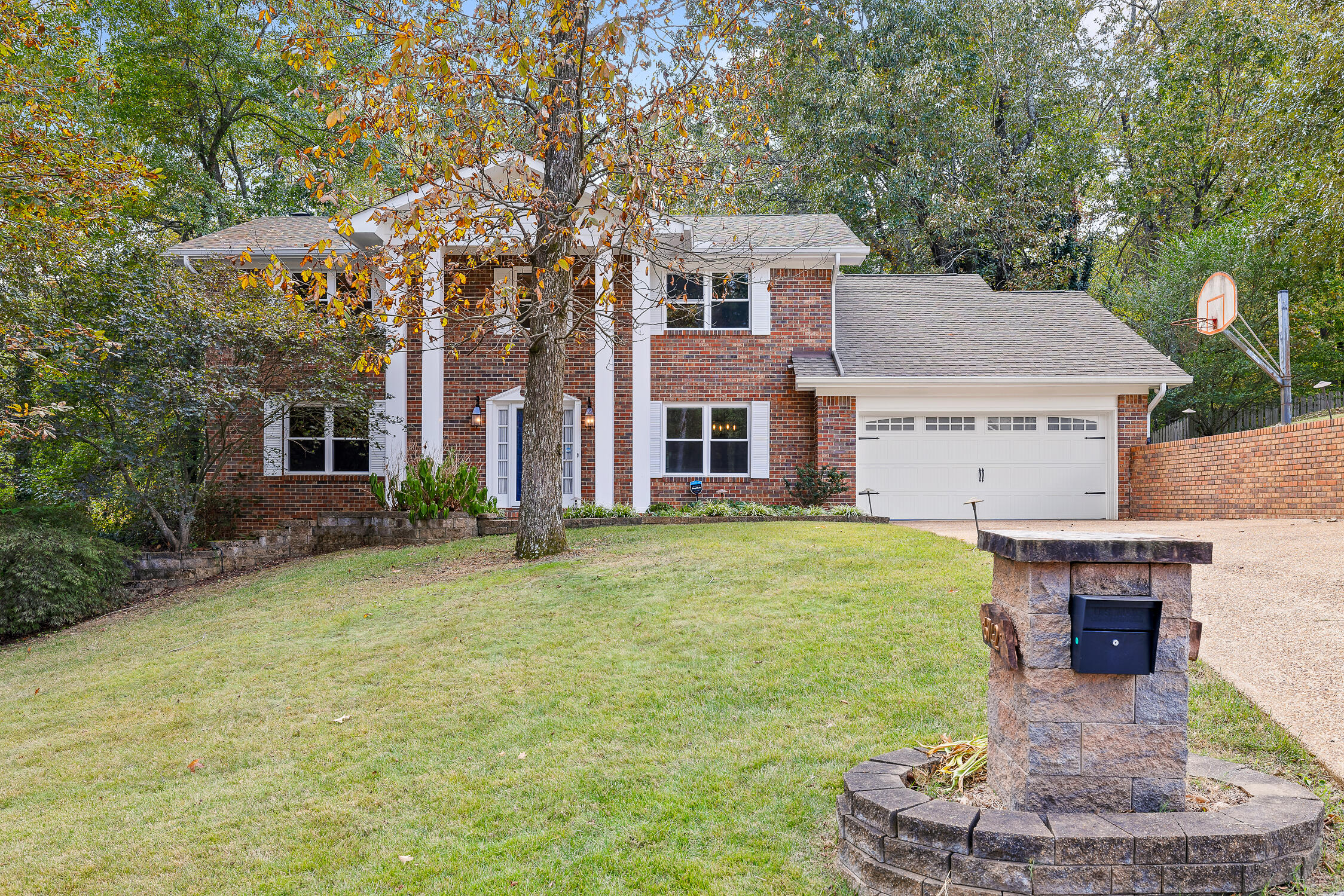 6742 Moss Lake Drive