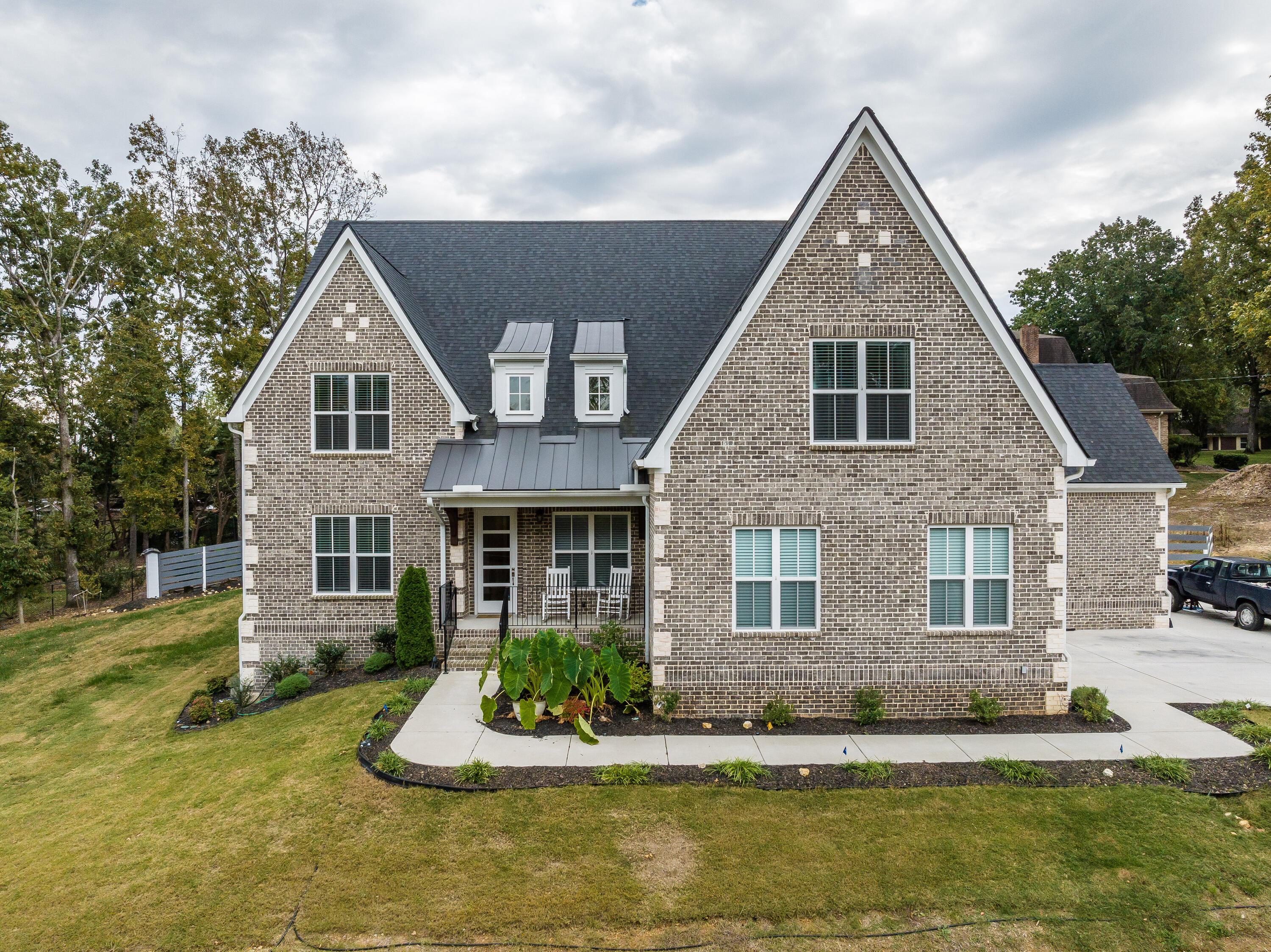 4728 Sussex Ln