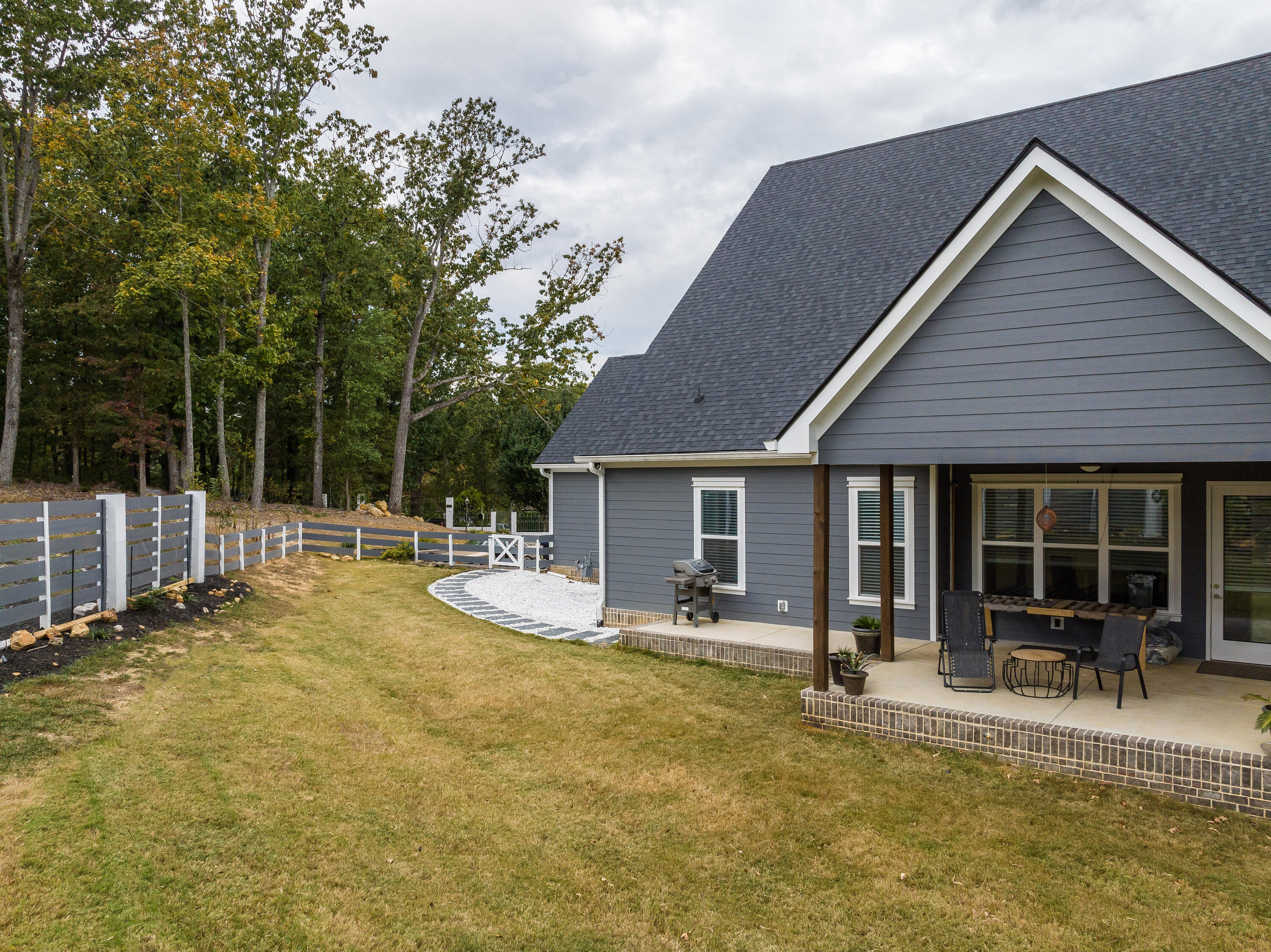4728 Sussex Ln