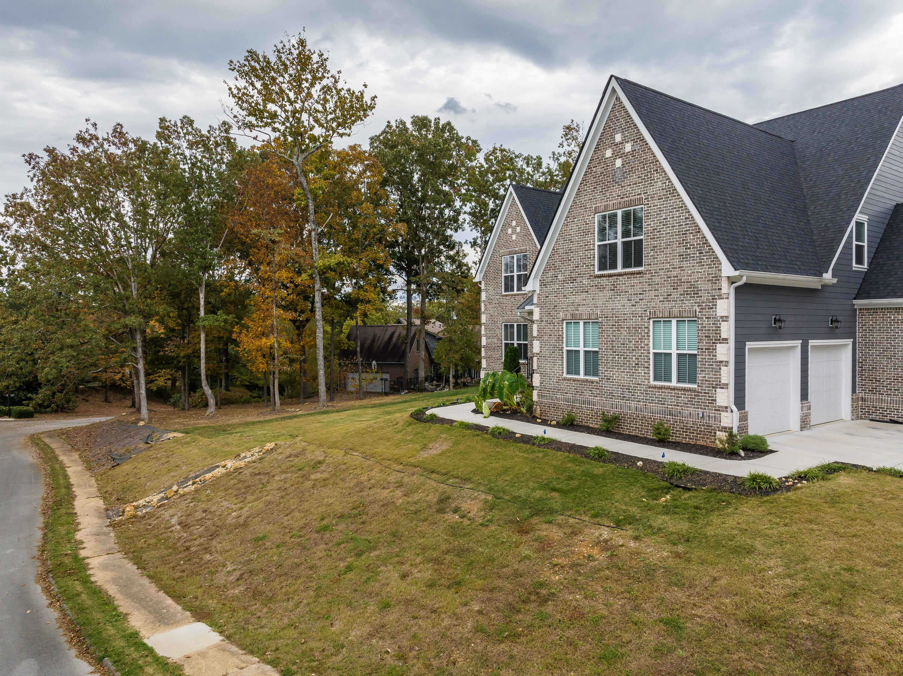 4728 Sussex Ln