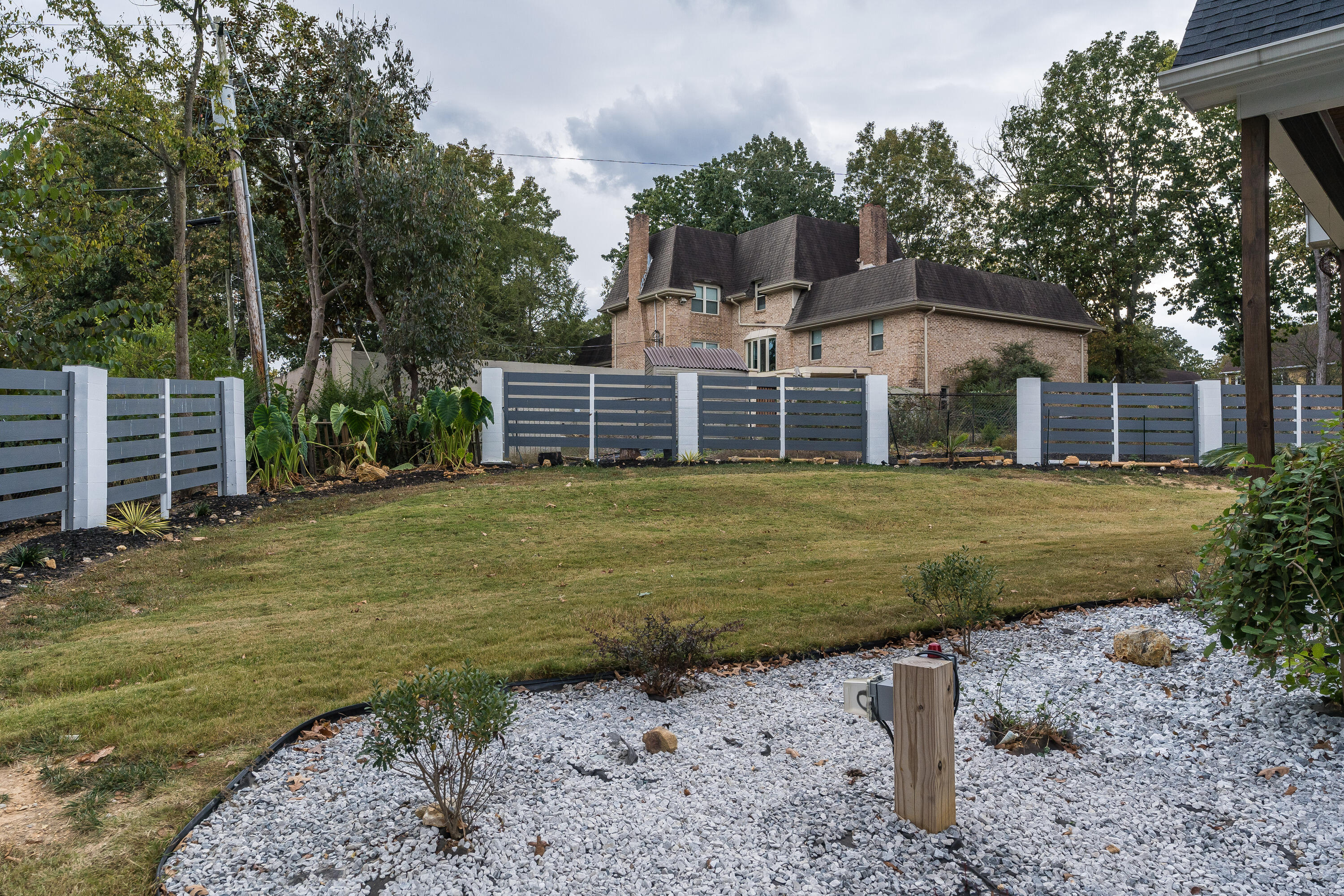4728 Sussex Ln