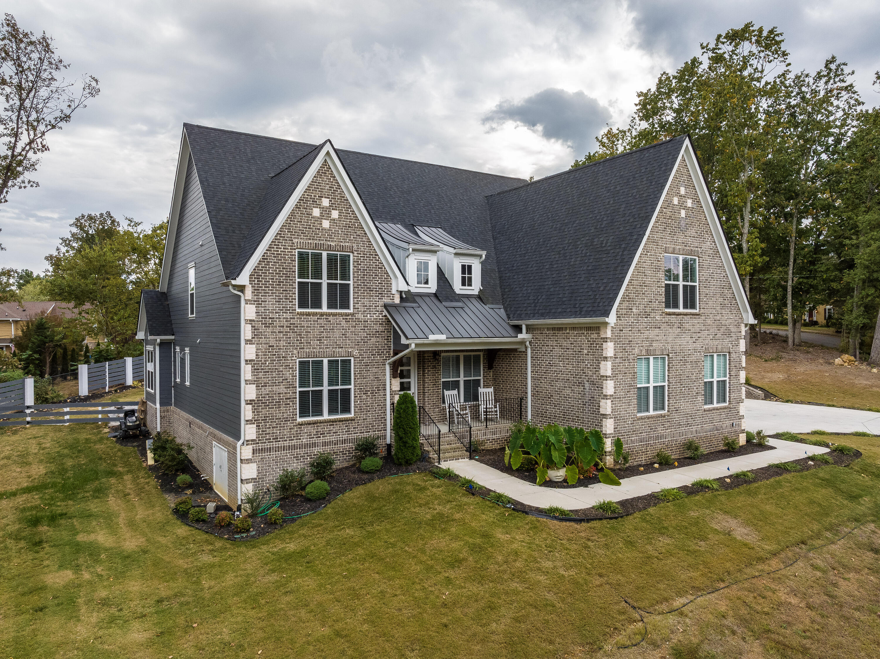 4728 Sussex Ln