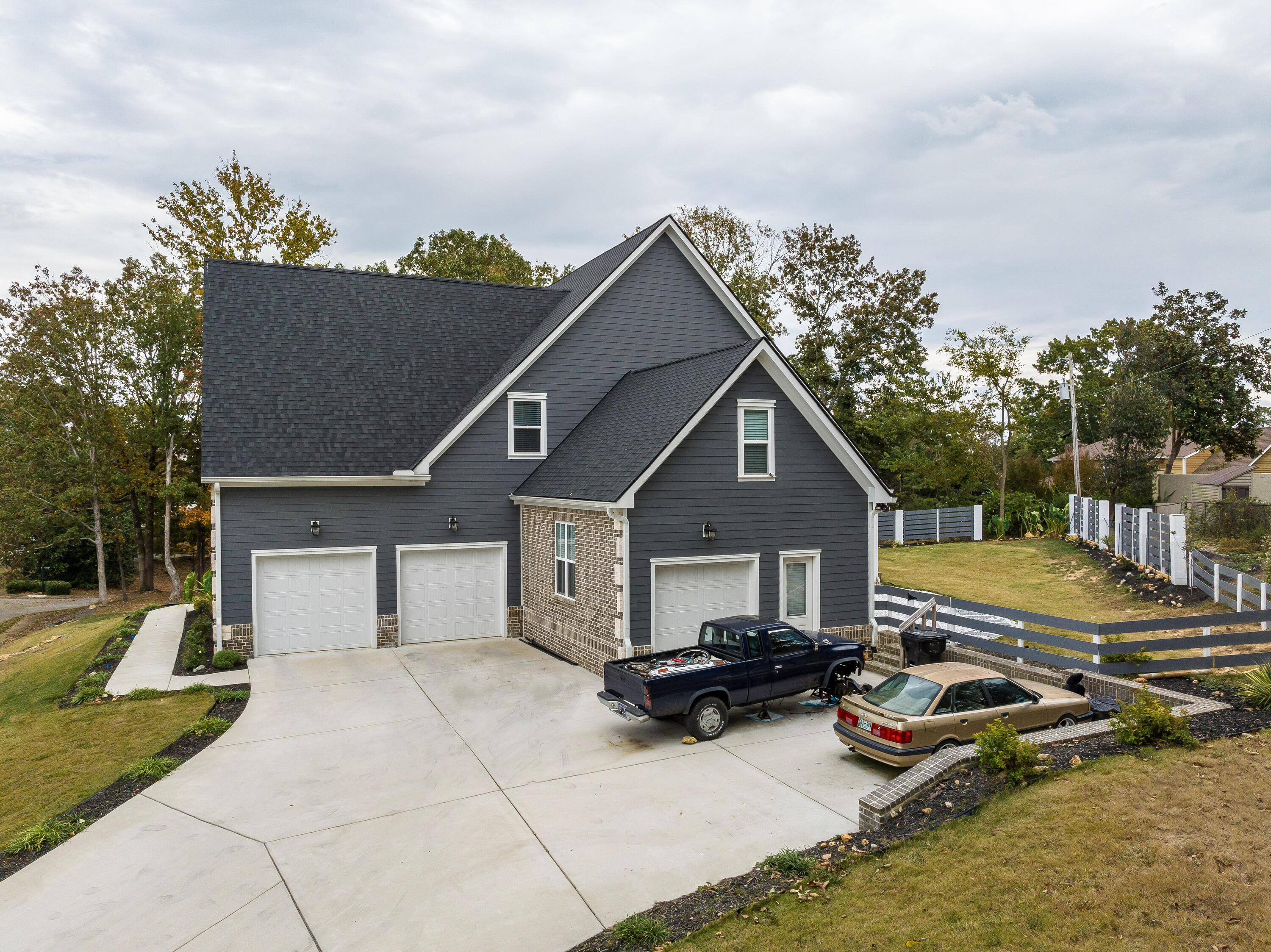 4728 Sussex Ln