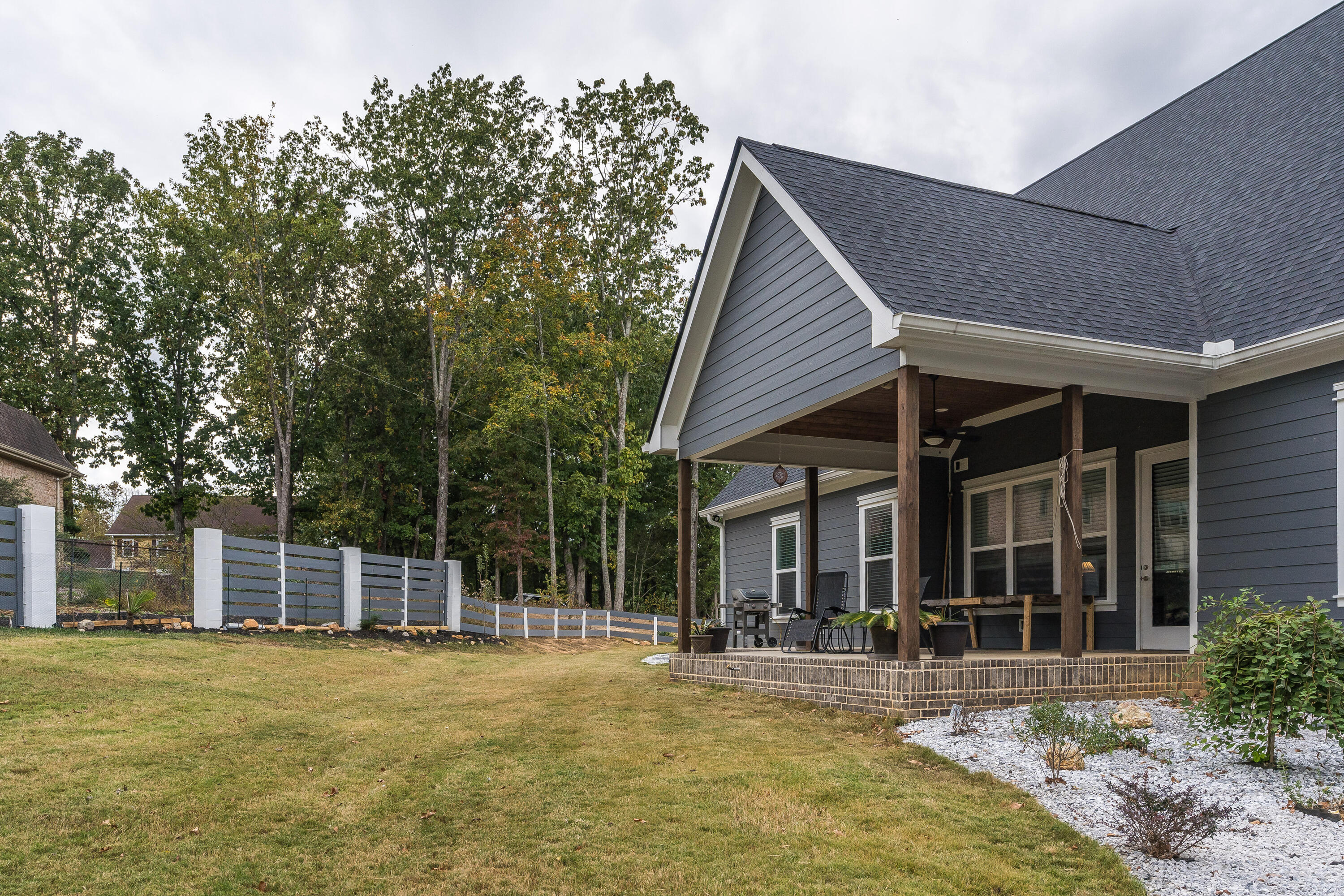 4728 Sussex Ln