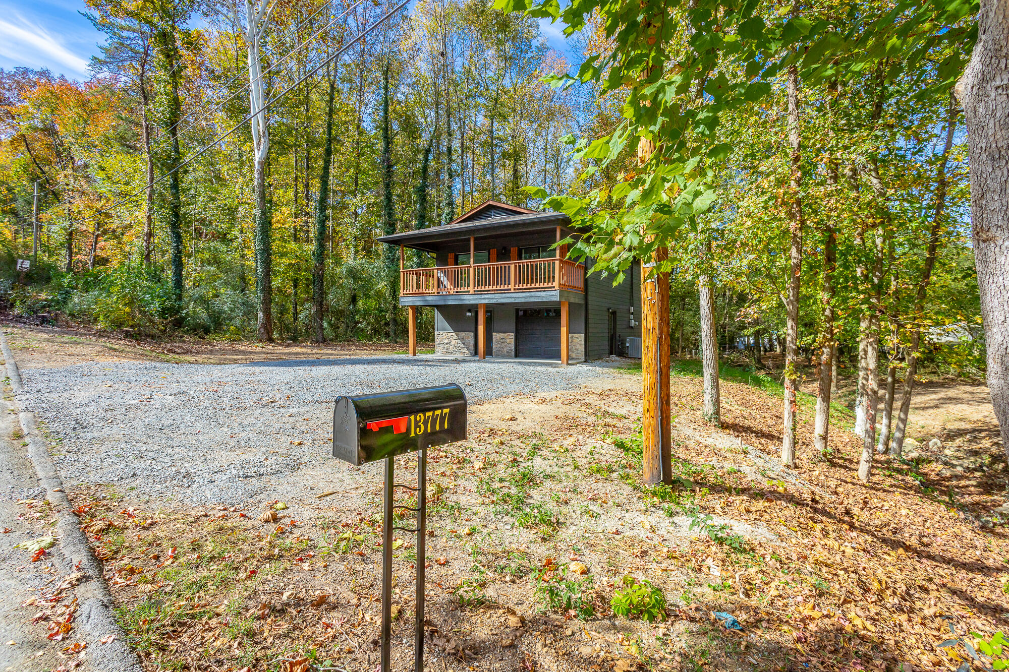 13777 S Tonja Lane