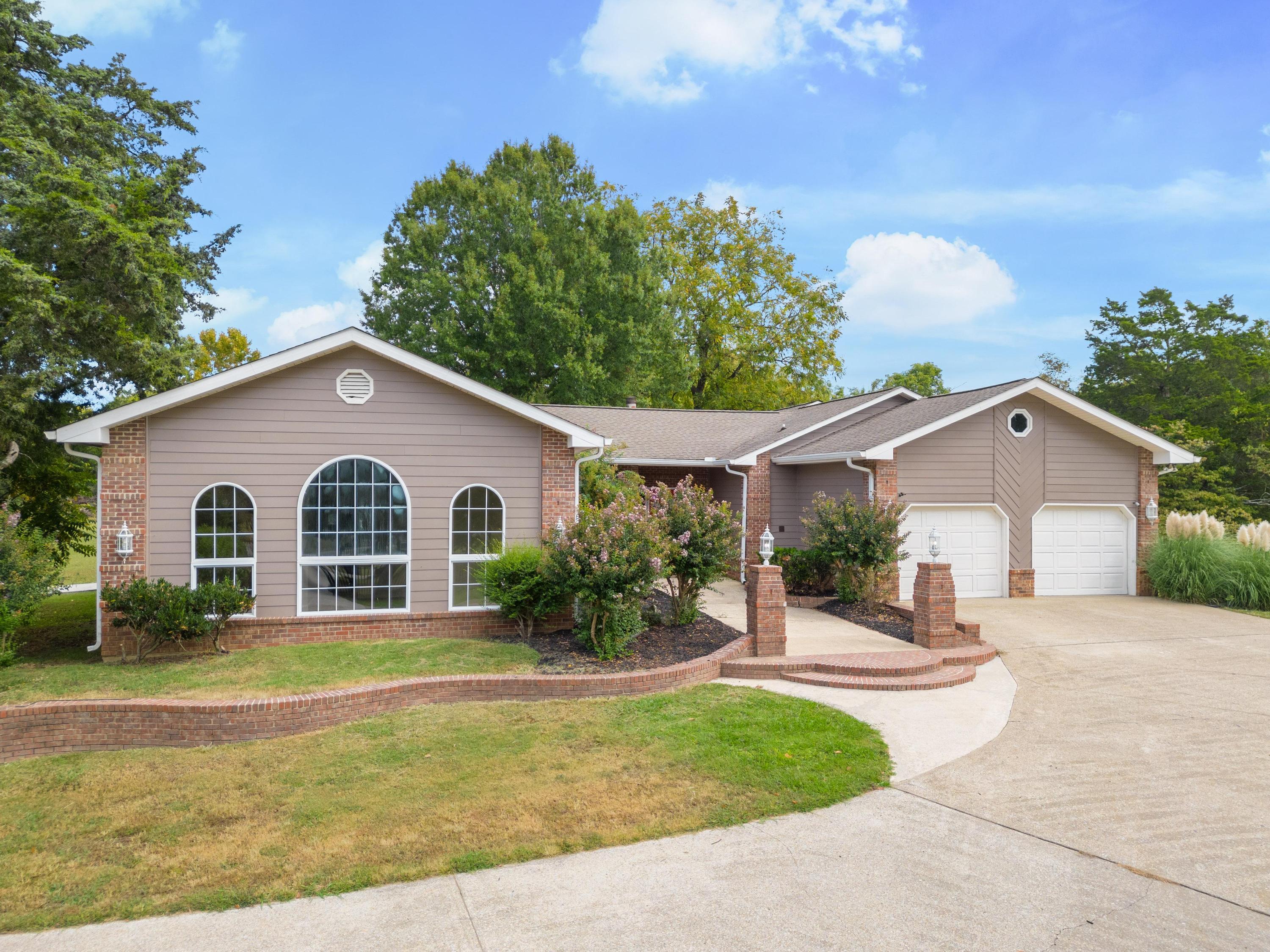 9021 Pleasant Lane