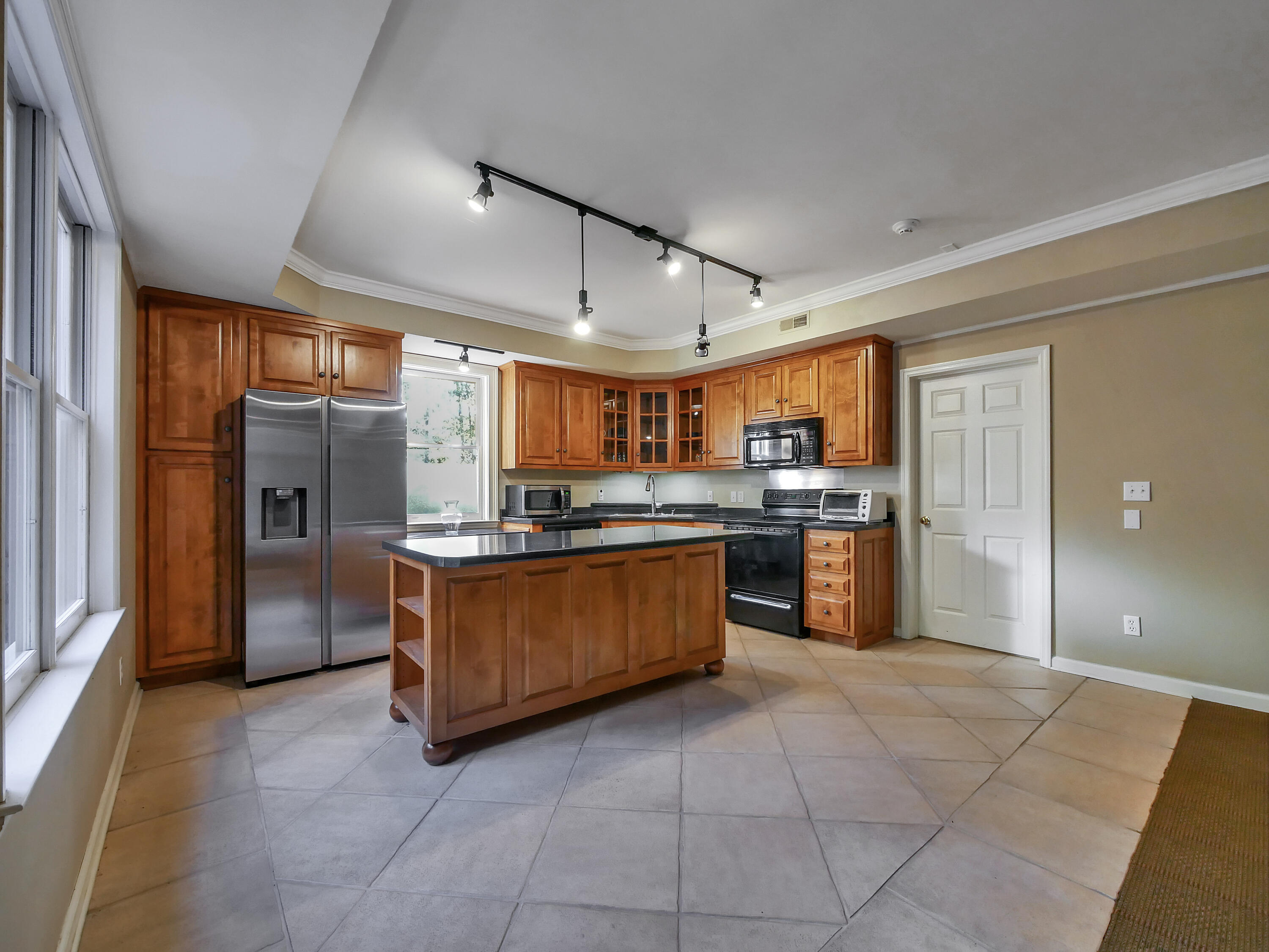 815 Sunset Mountain Drive